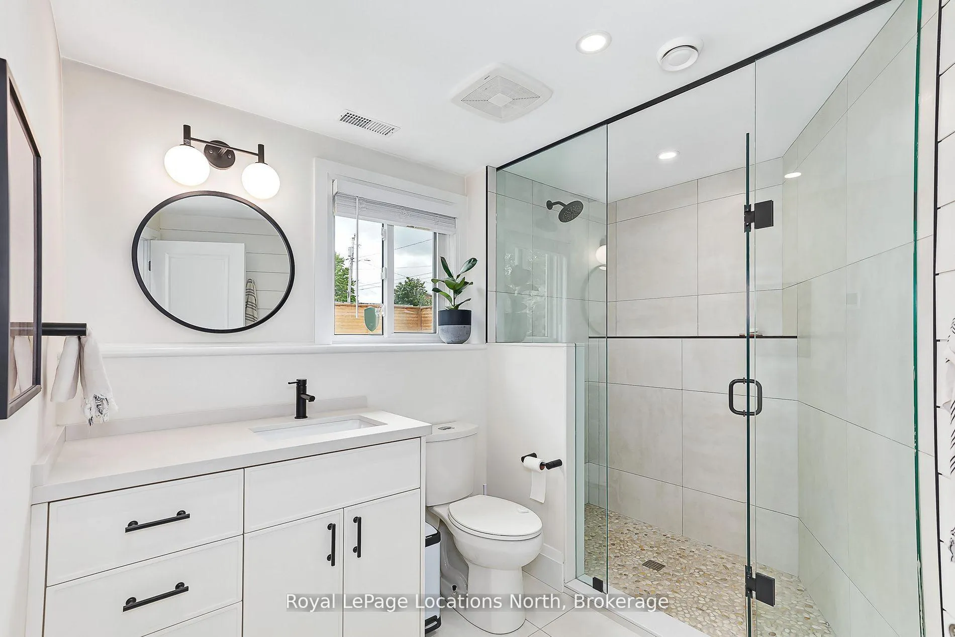Photo 31 of 254 Third Street, Collingwood — HOMEH