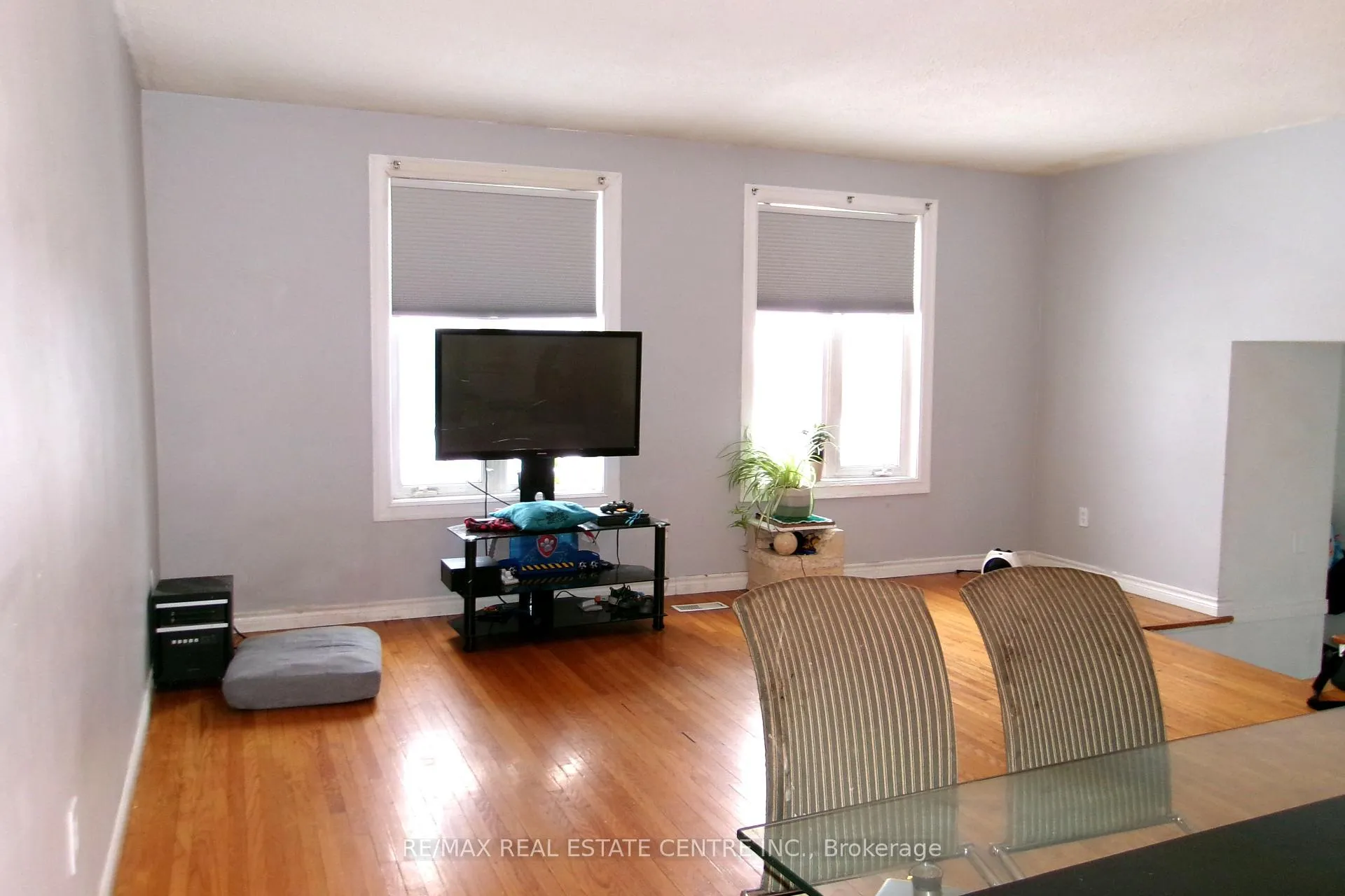 Photo 5 of 94 Diane Drive, Orangeville — HOMEH