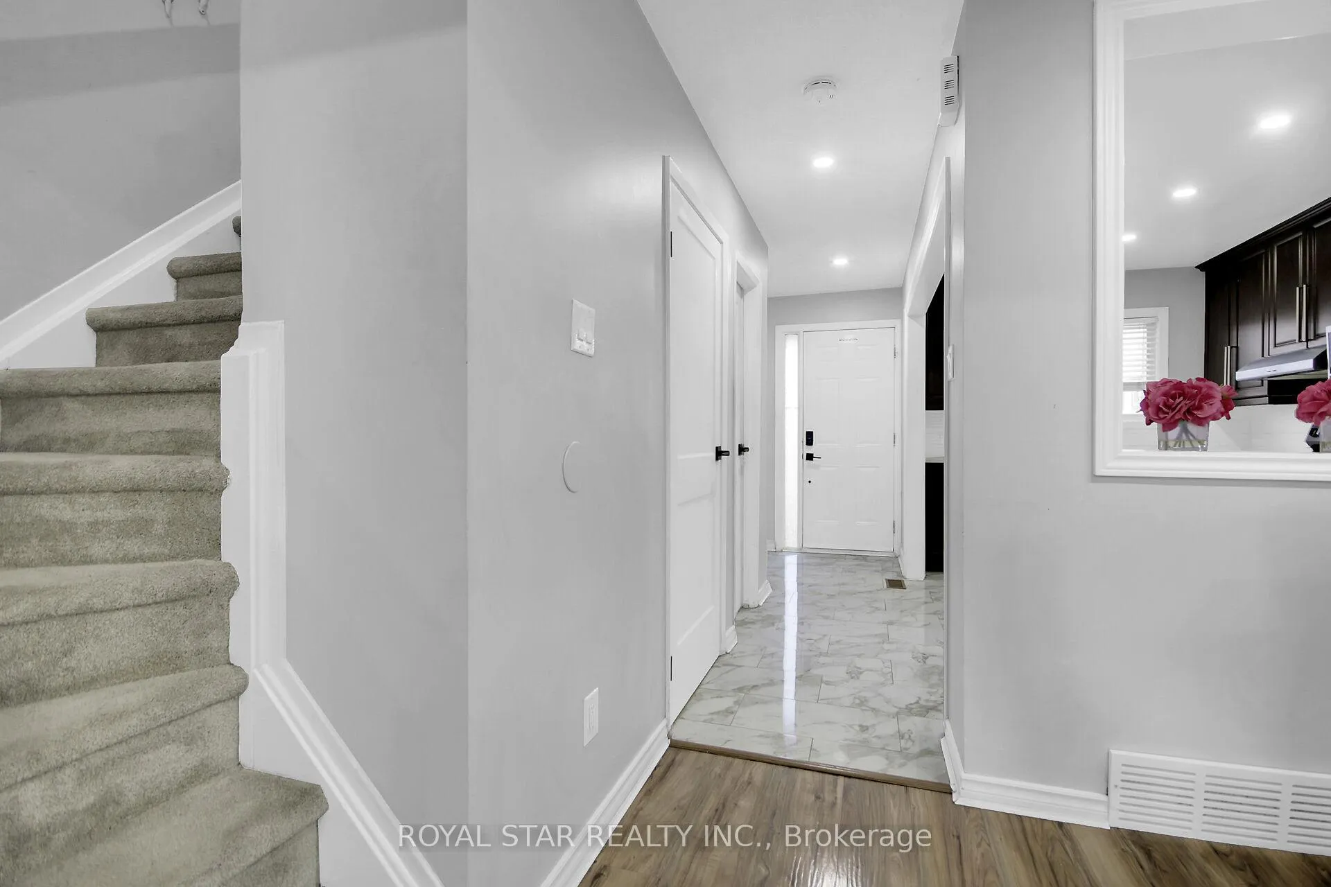 Photo 5 of 2761 Pimlico Crescent, Ottawa, Emerald Woods/Sawmill Creek — HOMEH