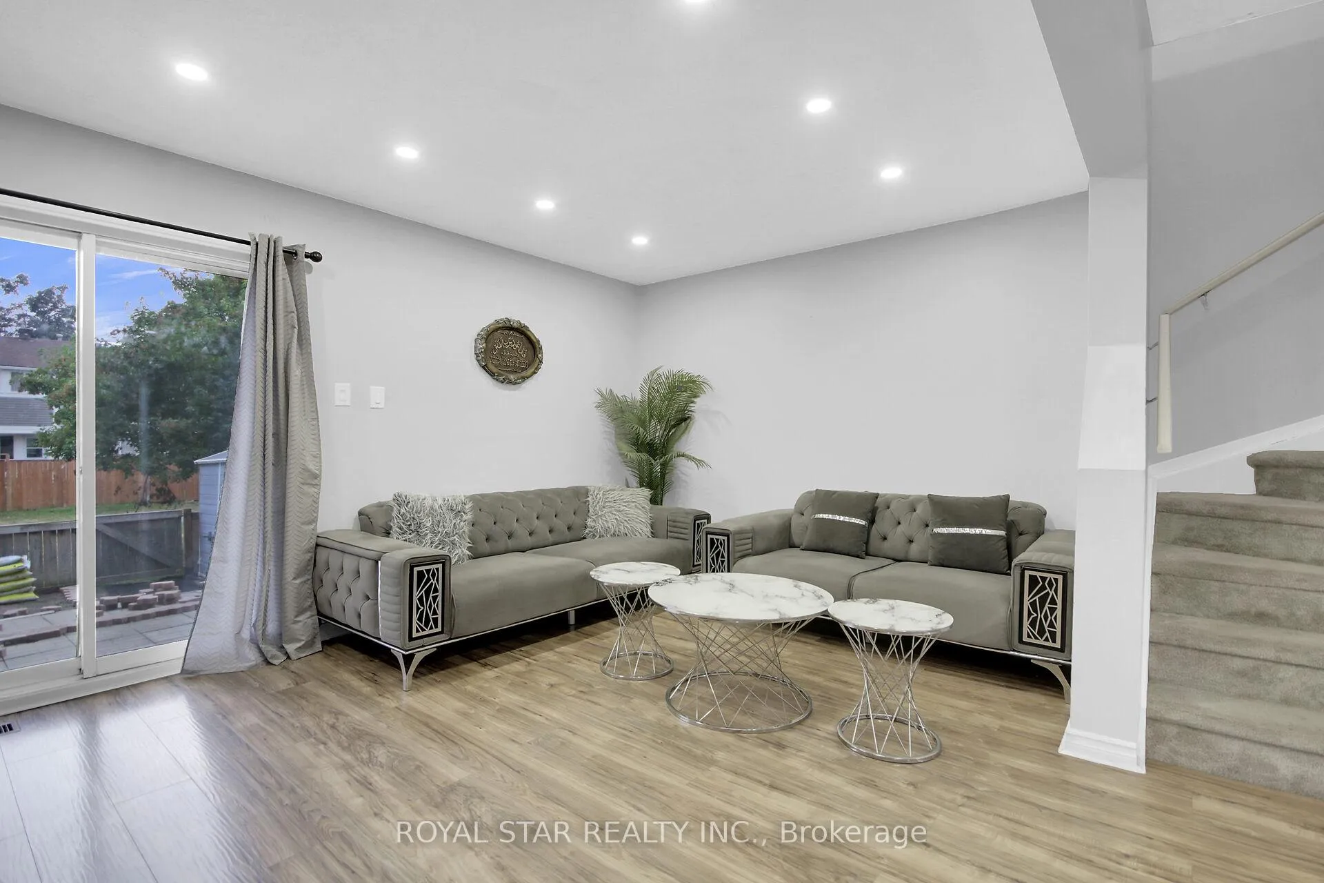 Photo 8 of 2761 Pimlico Crescent, Ottawa, Emerald Woods/Sawmill Creek — HOMEH