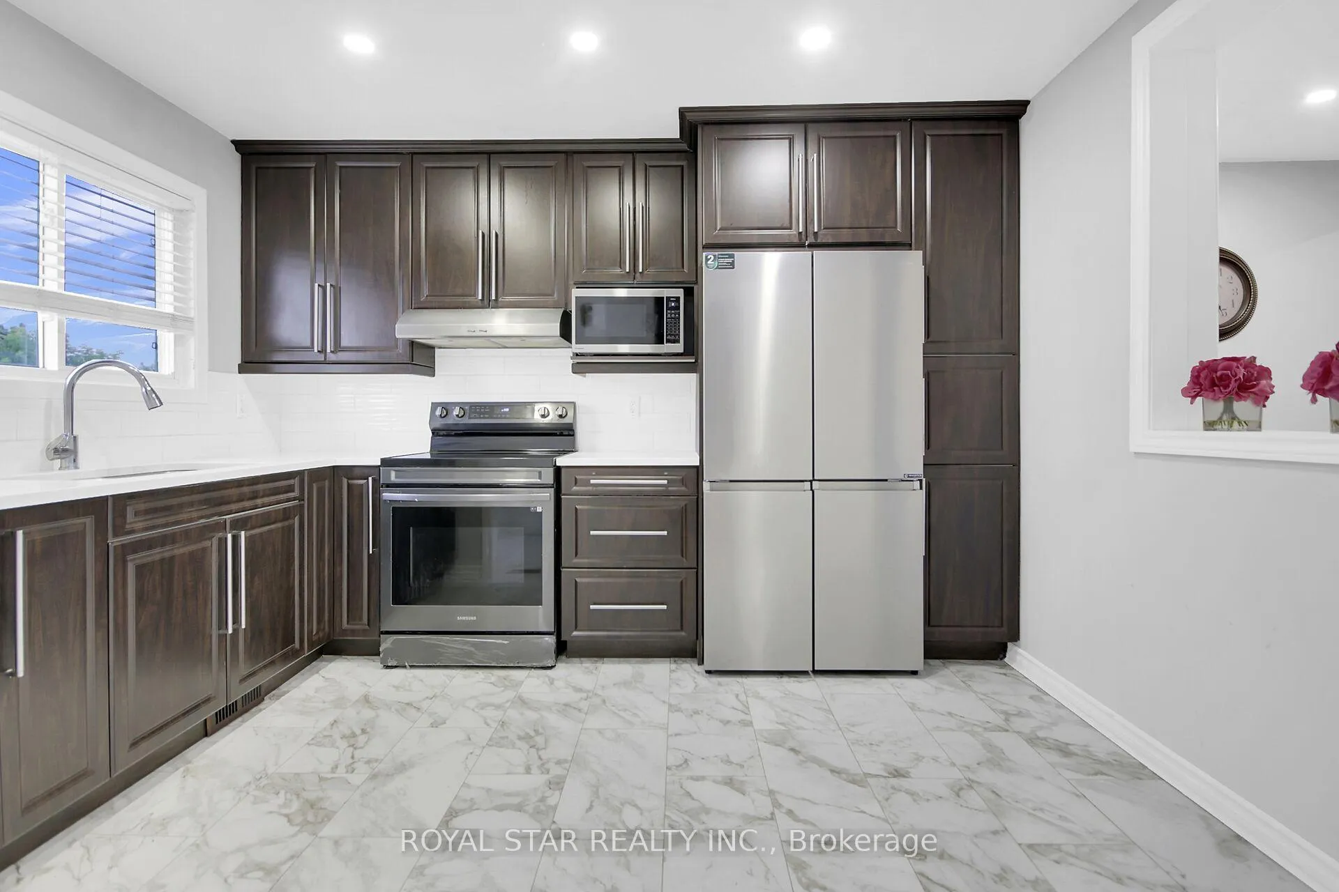 Photo 15 of 2761 Pimlico Crescent, Ottawa, Emerald Woods/Sawmill Creek — HOMEH