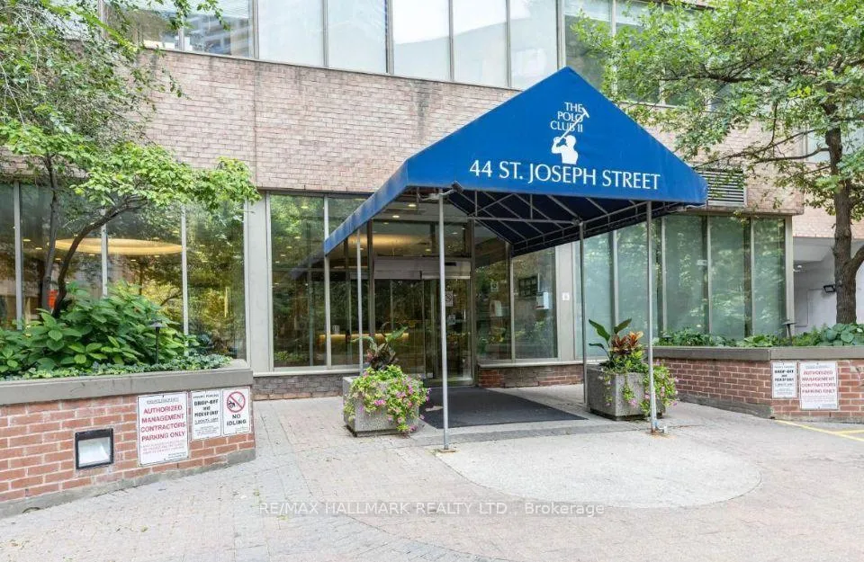 Front of Unit 2601, 44 St Joseph Street