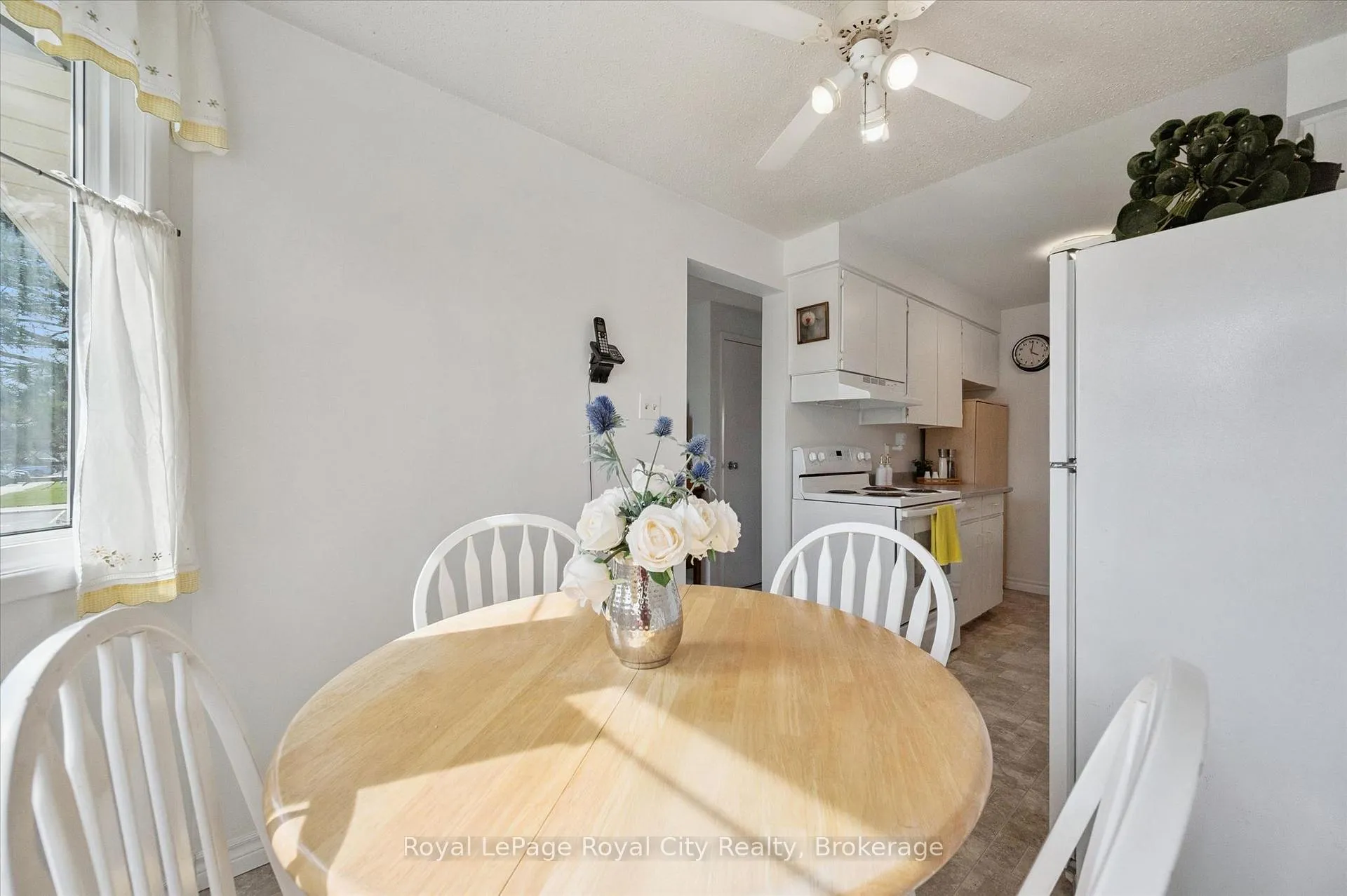 Photo 18 of Unit 30, 40 Silvercreek Parkway N, Guelph, Junction/Onward Willow — HOMEH