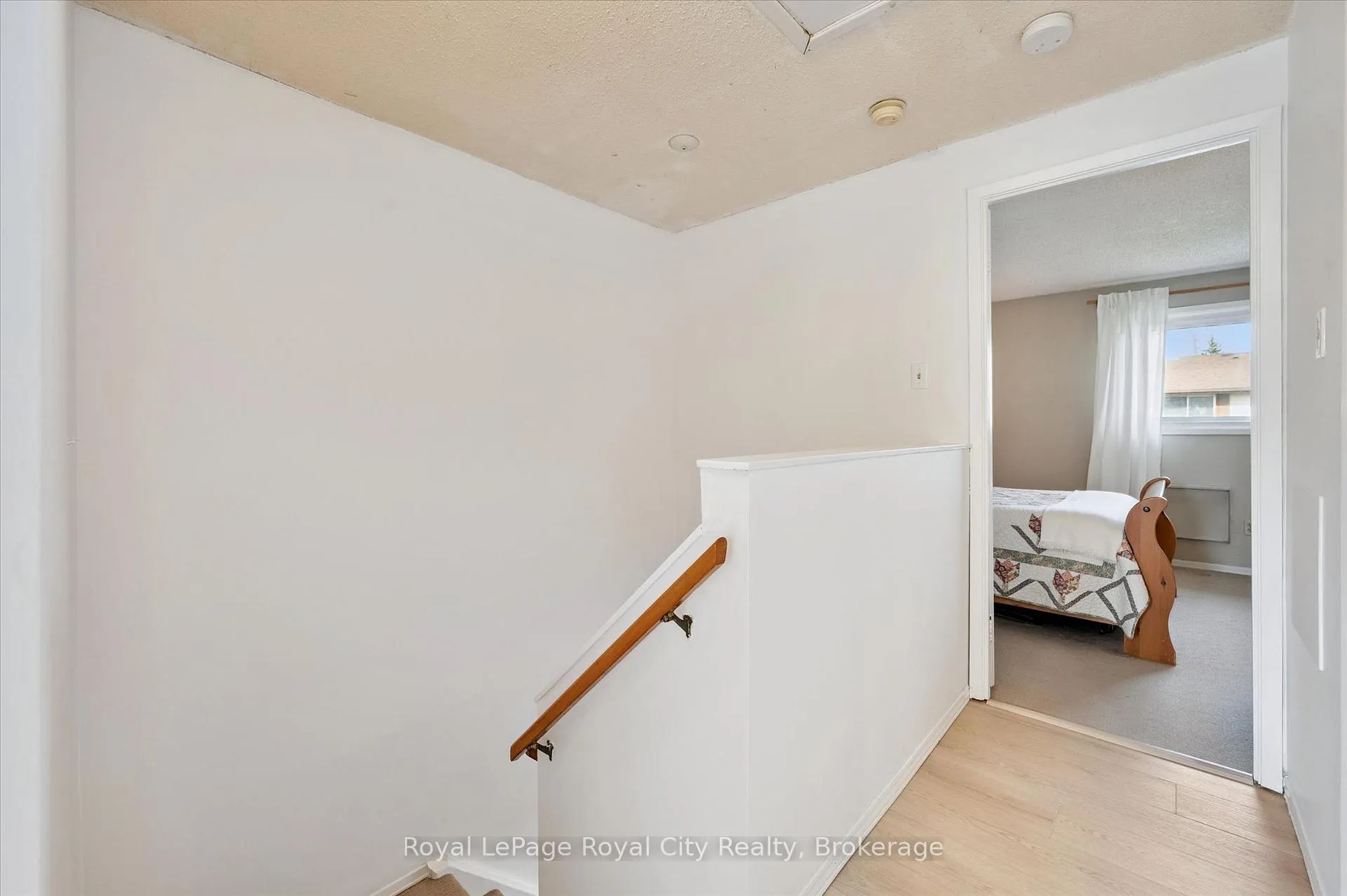 Photo 20 of Unit 30, 40 Silvercreek Parkway N, Guelph, Junction/Onward Willow — HOMEH
