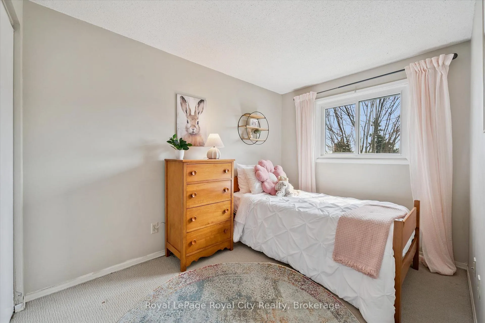 Photo 23 of Unit 30, 40 Silvercreek Parkway N, Guelph, Junction/Onward Willow — HOMEH
