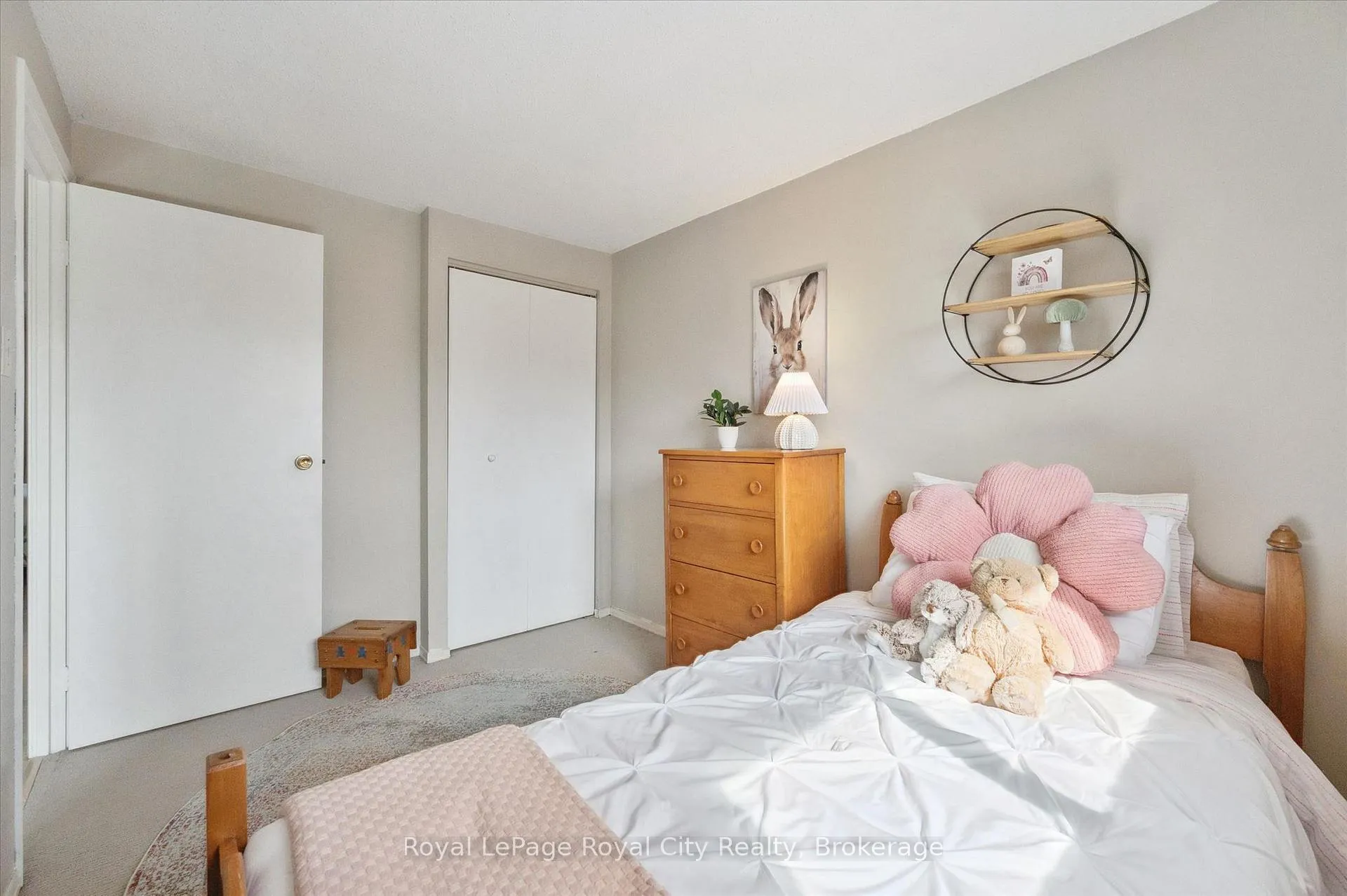 Photo 24 of Unit 30, 40 Silvercreek Parkway N, Guelph, Junction/Onward Willow — HOMEH