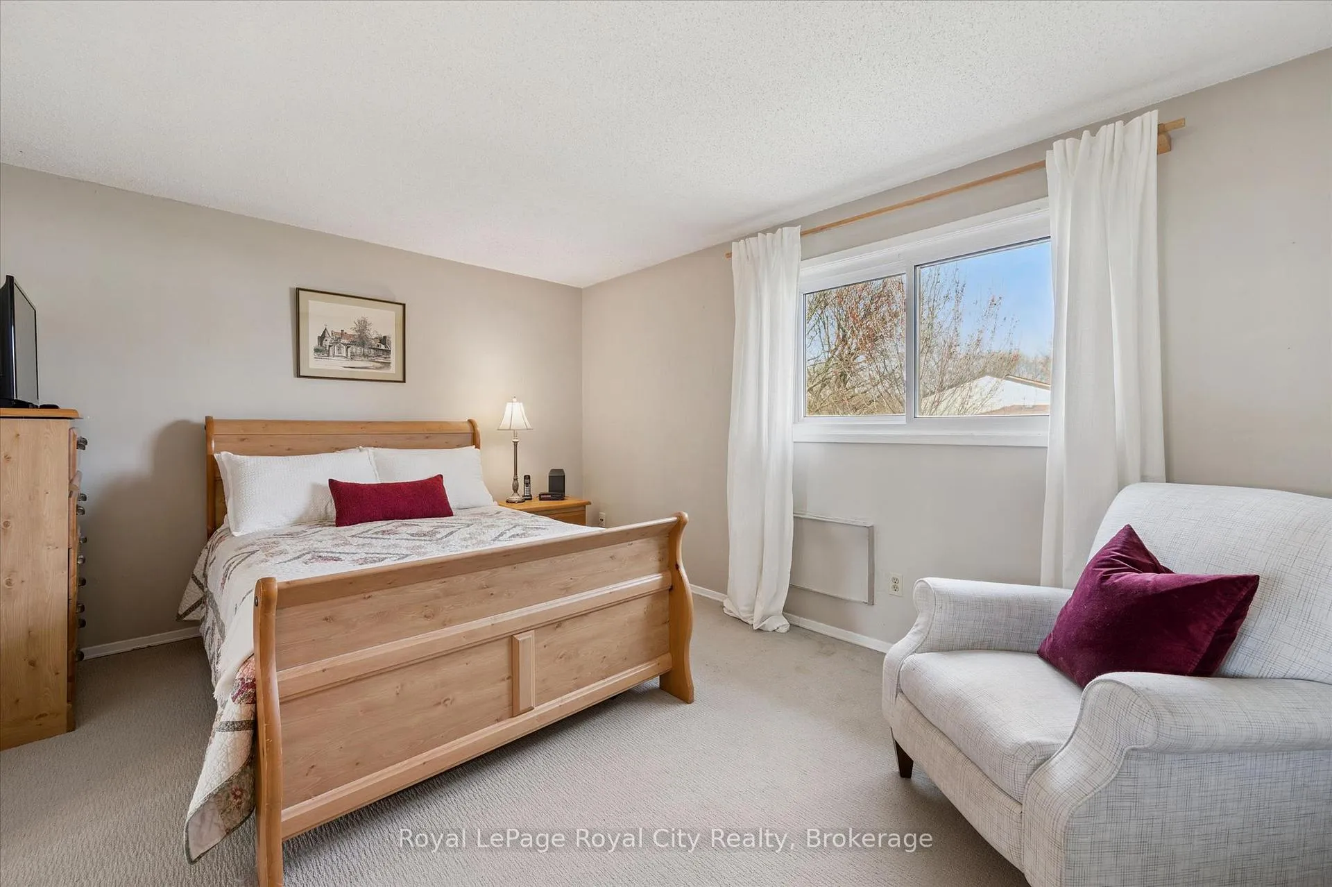 Photo 26 of Unit 30, 40 Silvercreek Parkway N, Guelph, Junction/Onward Willow — HOMEH