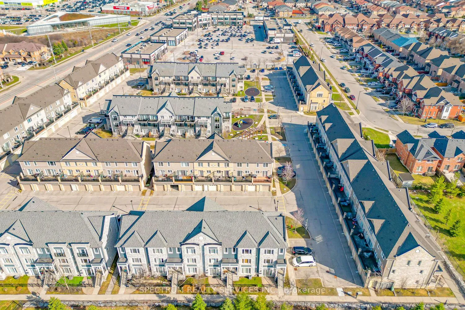 Photo 23 of Unit 23, 60 Fairwood Circle, Brampton, Sandringham-Wellington — HOMEH