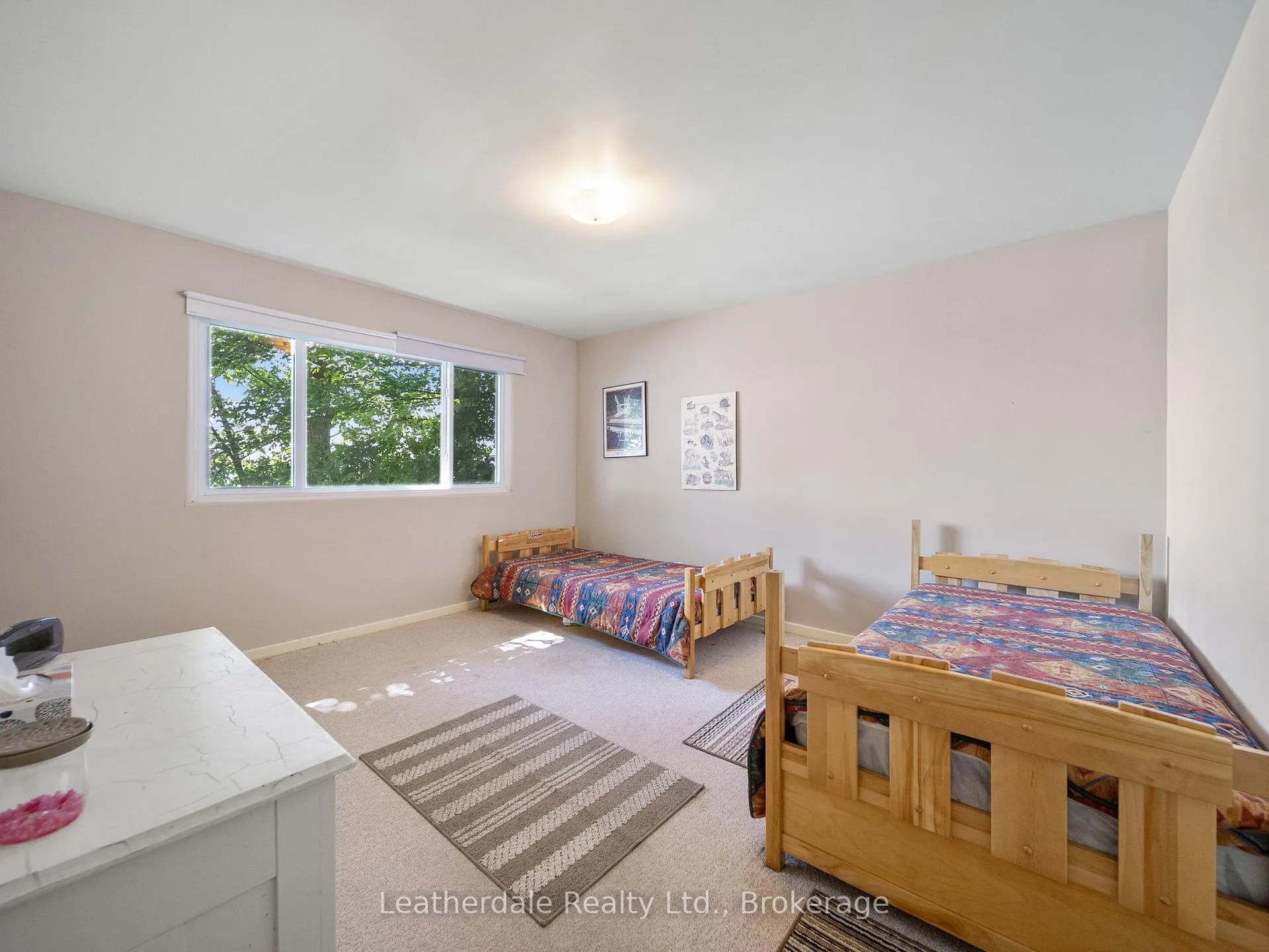 Photo 14 of 24 Maple Drive, Orillia — HOMEH