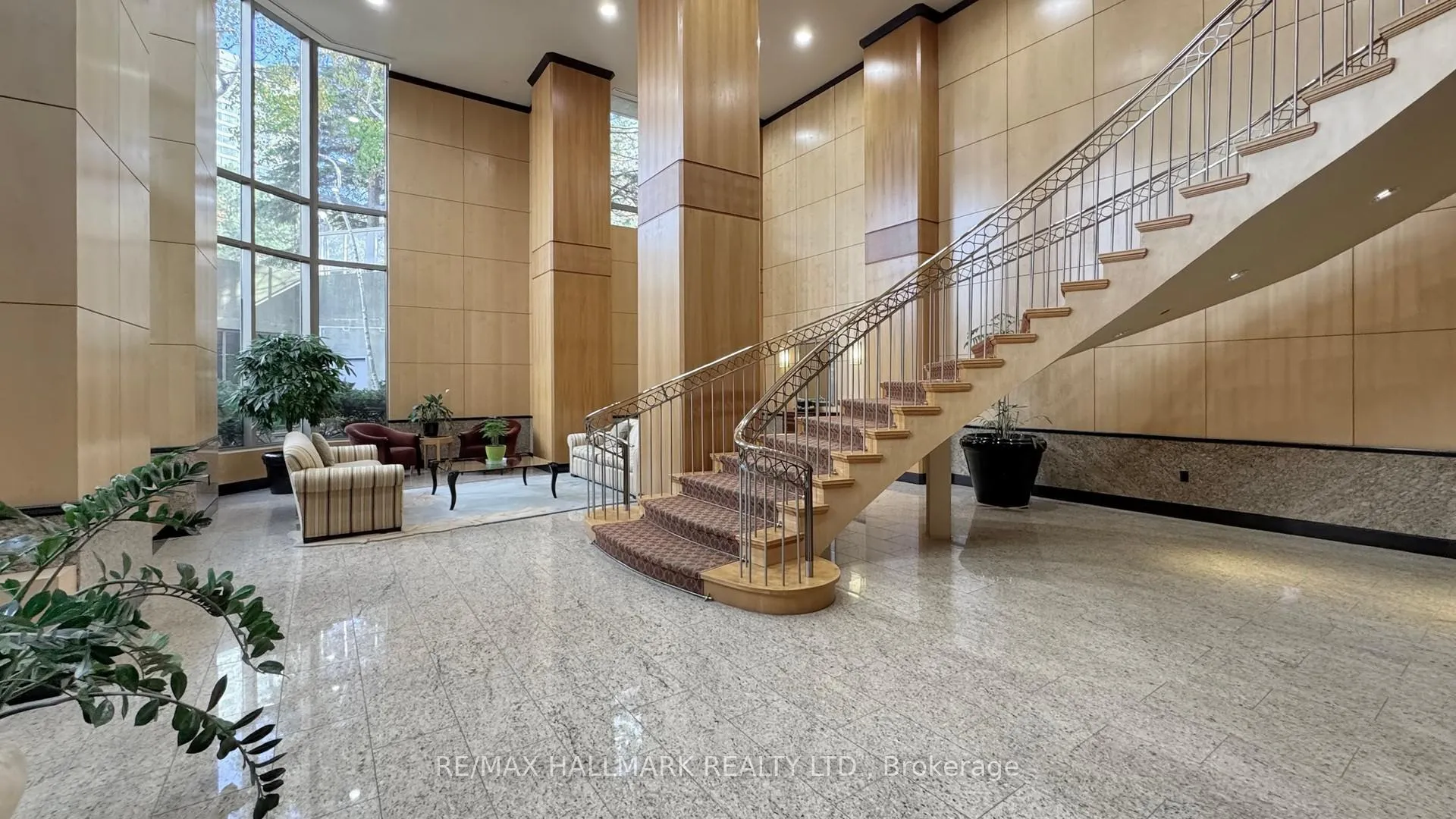 Photo 7 of Unit 1610, 89 Skymark Drive, North York, Hillcrest Village — HOMEH