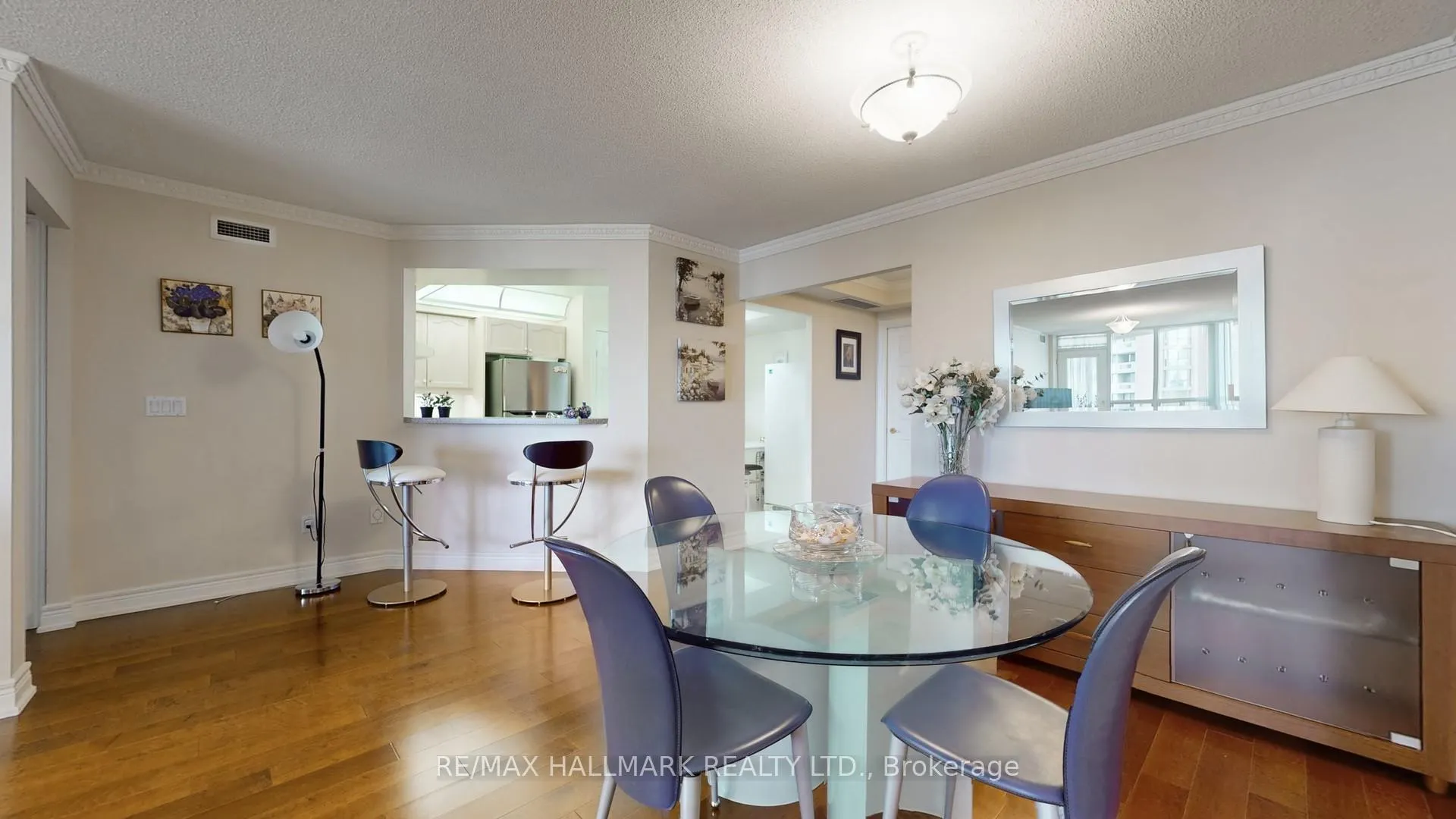 Photo 13 of Unit 1610, 89 Skymark Drive, North York, Hillcrest Village — HOMEH