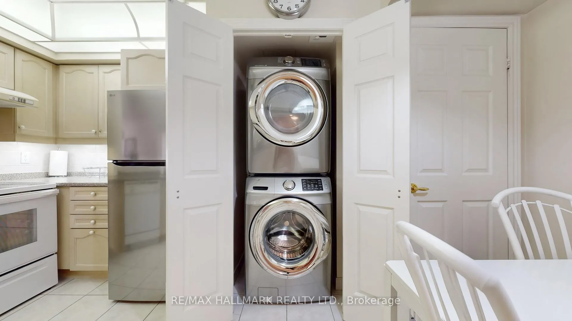 Photo 21 of Unit 1610, 89 Skymark Drive, North York, Hillcrest Village — HOMEH