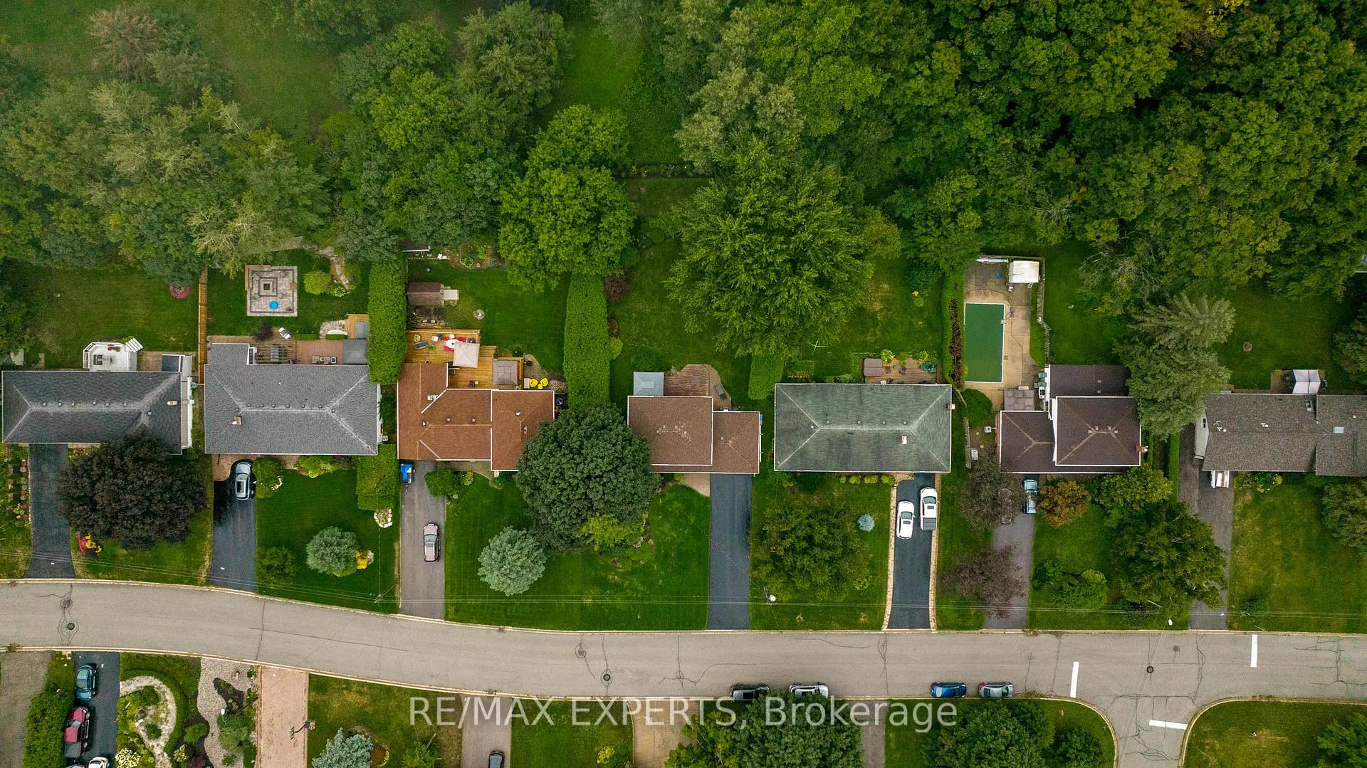 Photo 47 of 28 Hilltop Drive, Caledon, Caledon East — HOMEH