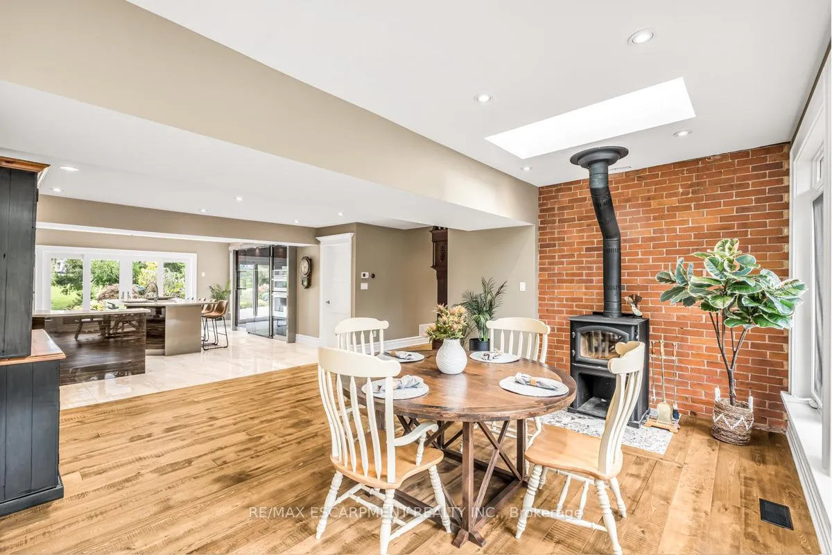 Photo 6 of 1399 Safari Road, Hamilton, Rural Flamborough — HOMEH