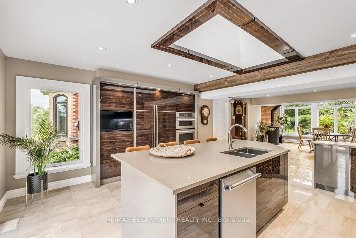 Photo 10 of 1399 Safari Road, Hamilton, Rural Flamborough — HOMEH