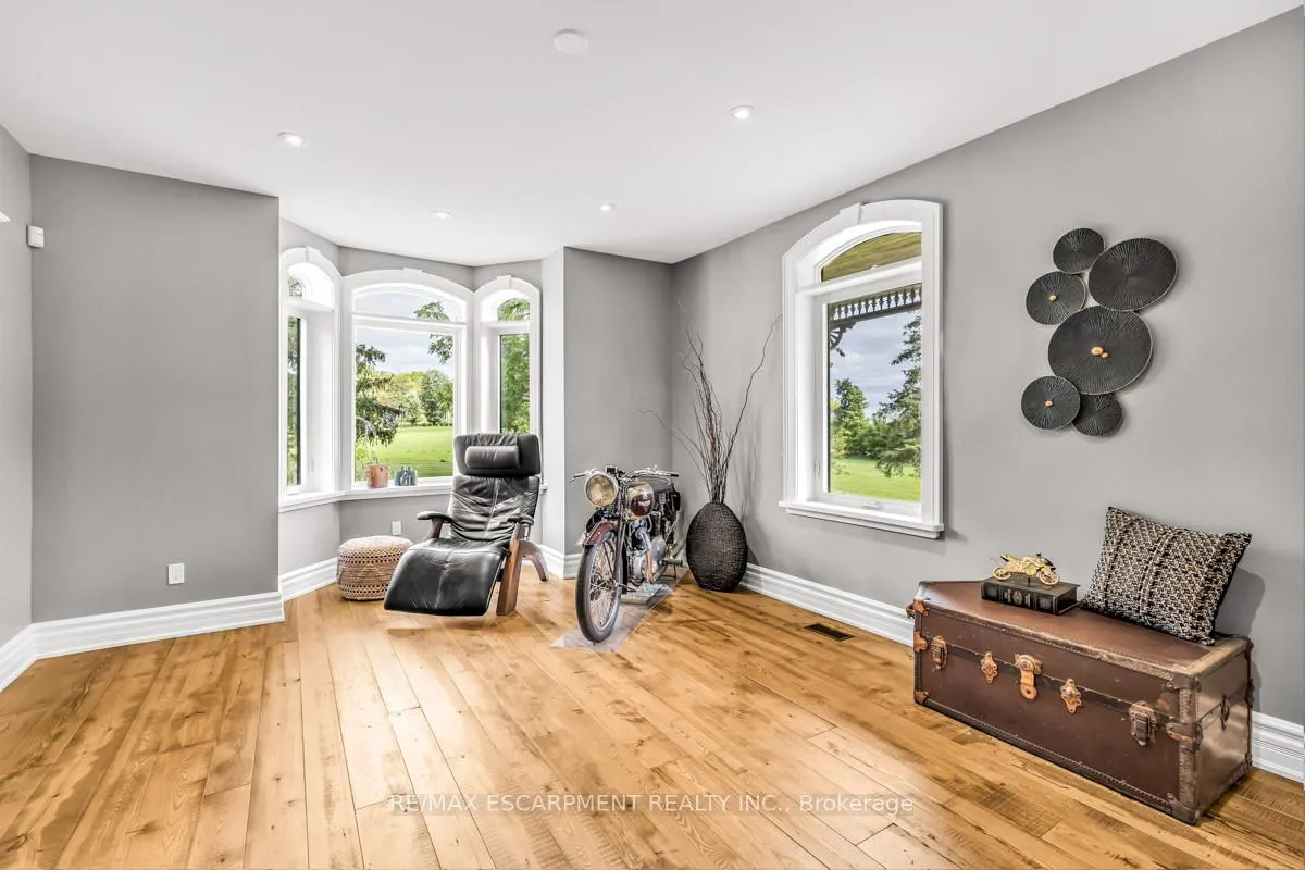 Photo 12 of 1399 Safari Road, Hamilton, Rural Flamborough — HOMEH