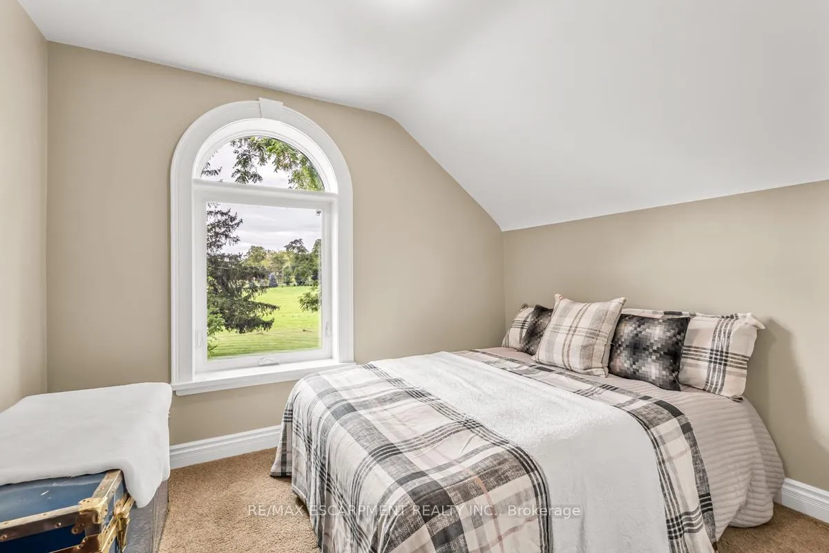 Photo 23 of 1399 Safari Road, Hamilton, Rural Flamborough — HOMEH
