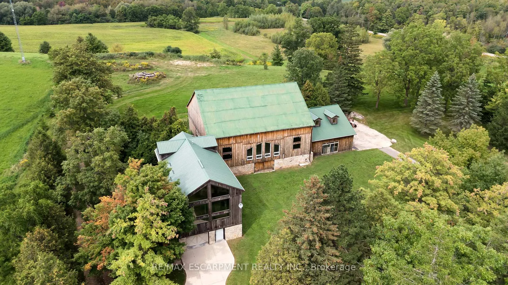 Photo 33 of 1399 Safari Road, Hamilton, Rural Flamborough — HOMEH