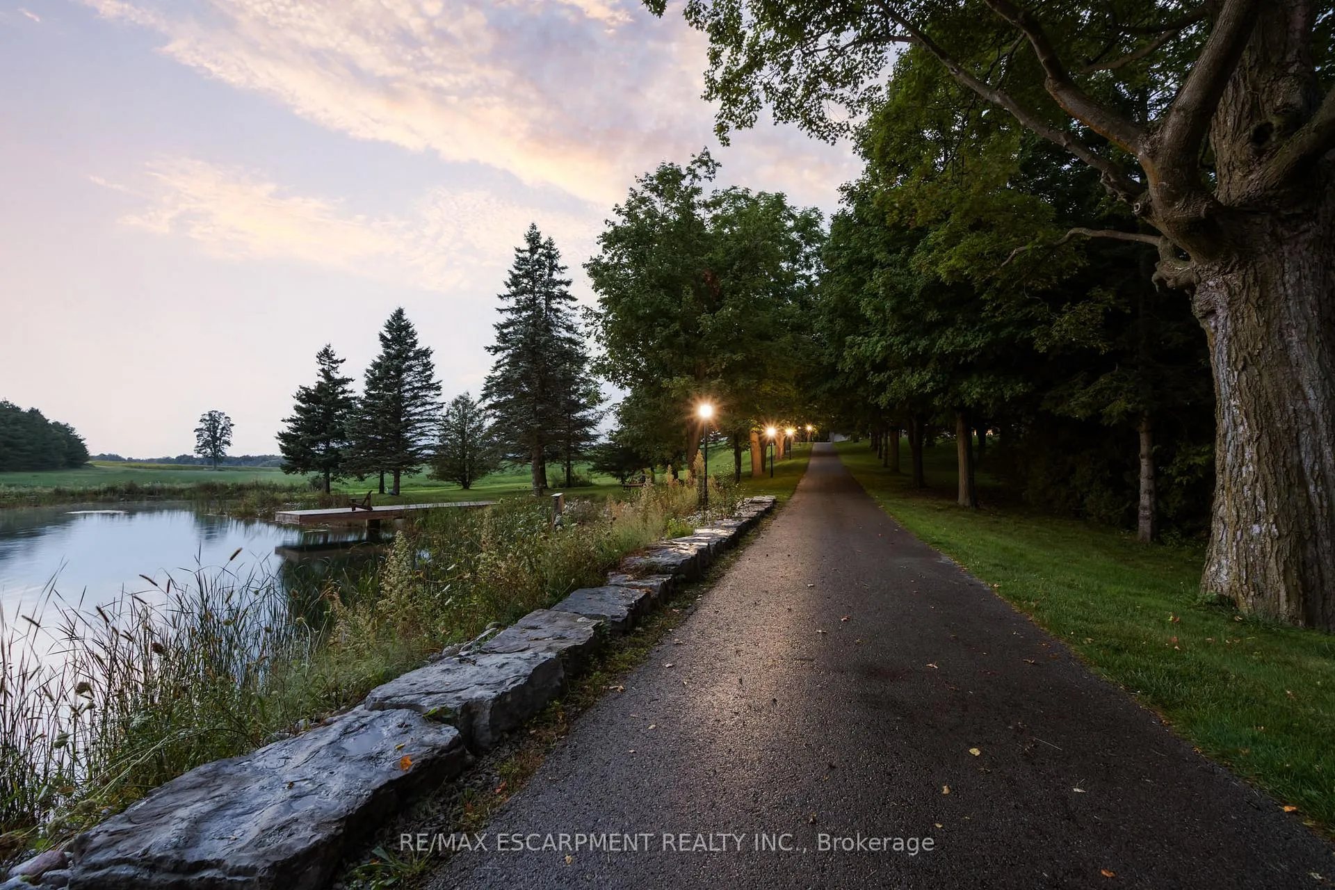 Photo 44 of 1399 Safari Road, Hamilton, Rural Flamborough — HOMEH