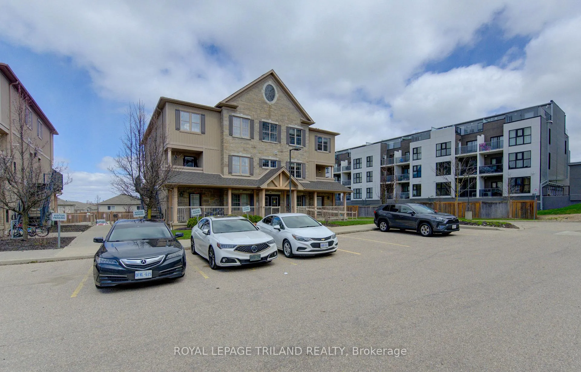 Photo 3 of Unit 9H, 1460 Highland Road W, Kitchener, Highland West — HOMEH