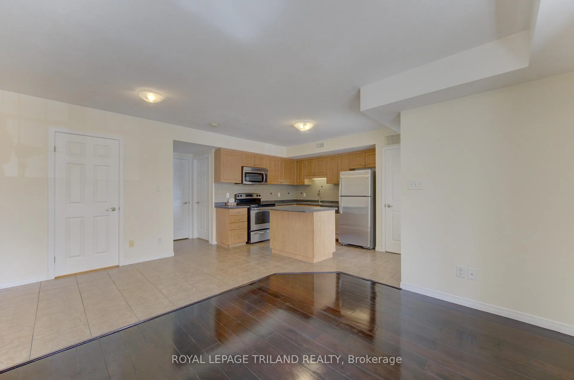 Photo 8 of Unit 9H, 1460 Highland Road W, Kitchener, Highland West — HOMEH