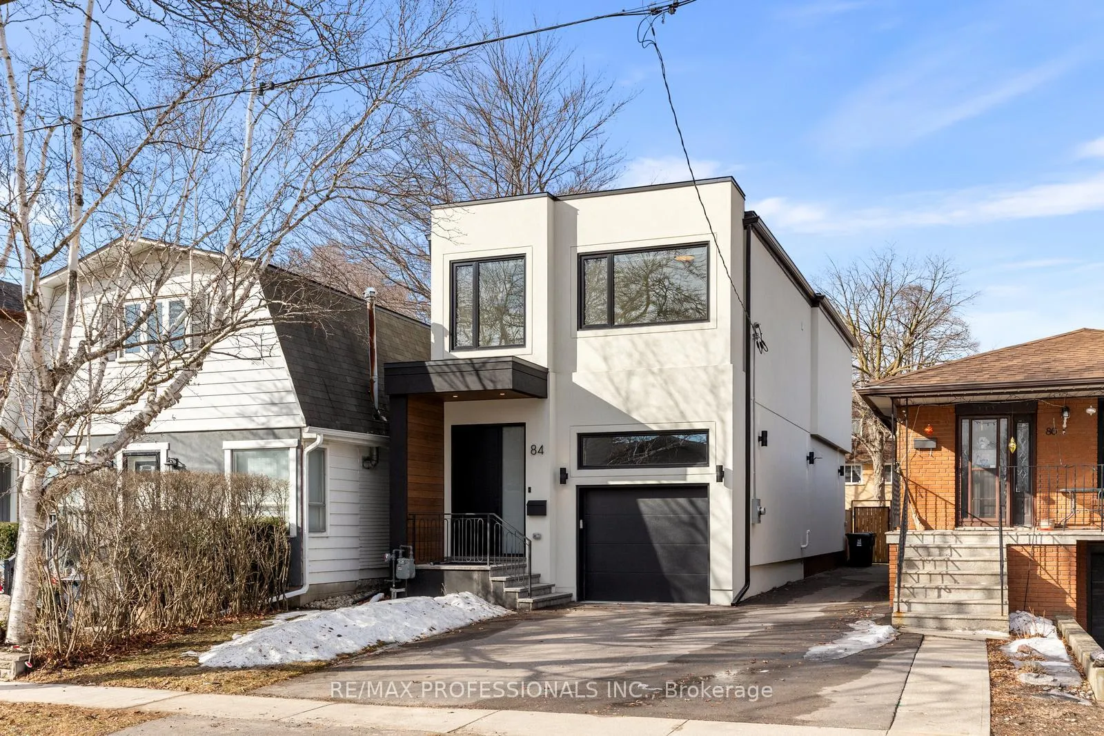 Front of 84 Twenty Ninth Street