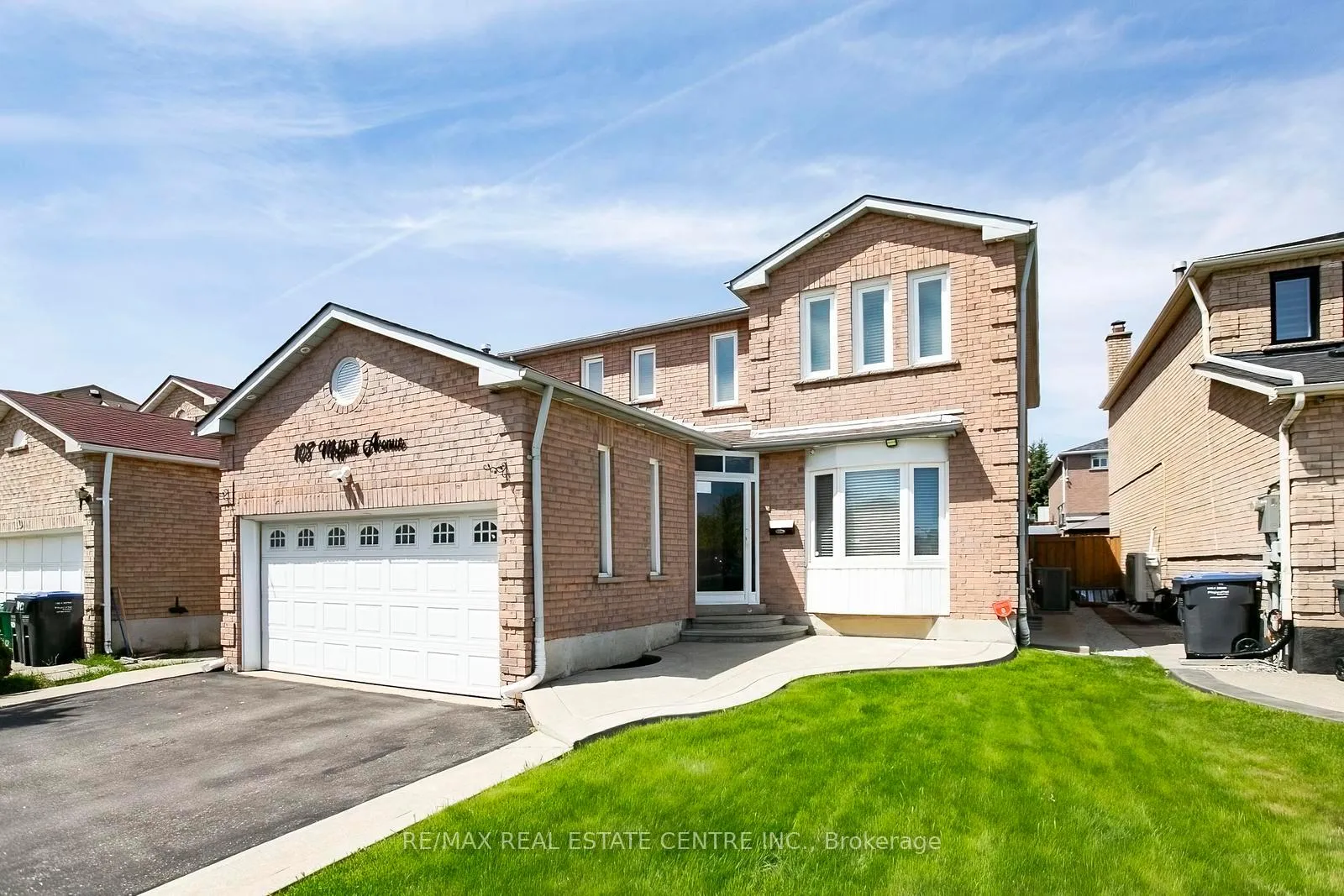 Photo 2 of 108 Moffatt Avenue, Brampton, Fletcher's West — HOMEH