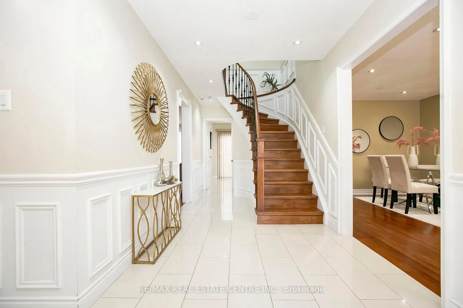 Photo 6 of 108 Moffatt Avenue, Brampton, Fletcher's West — HOMEH