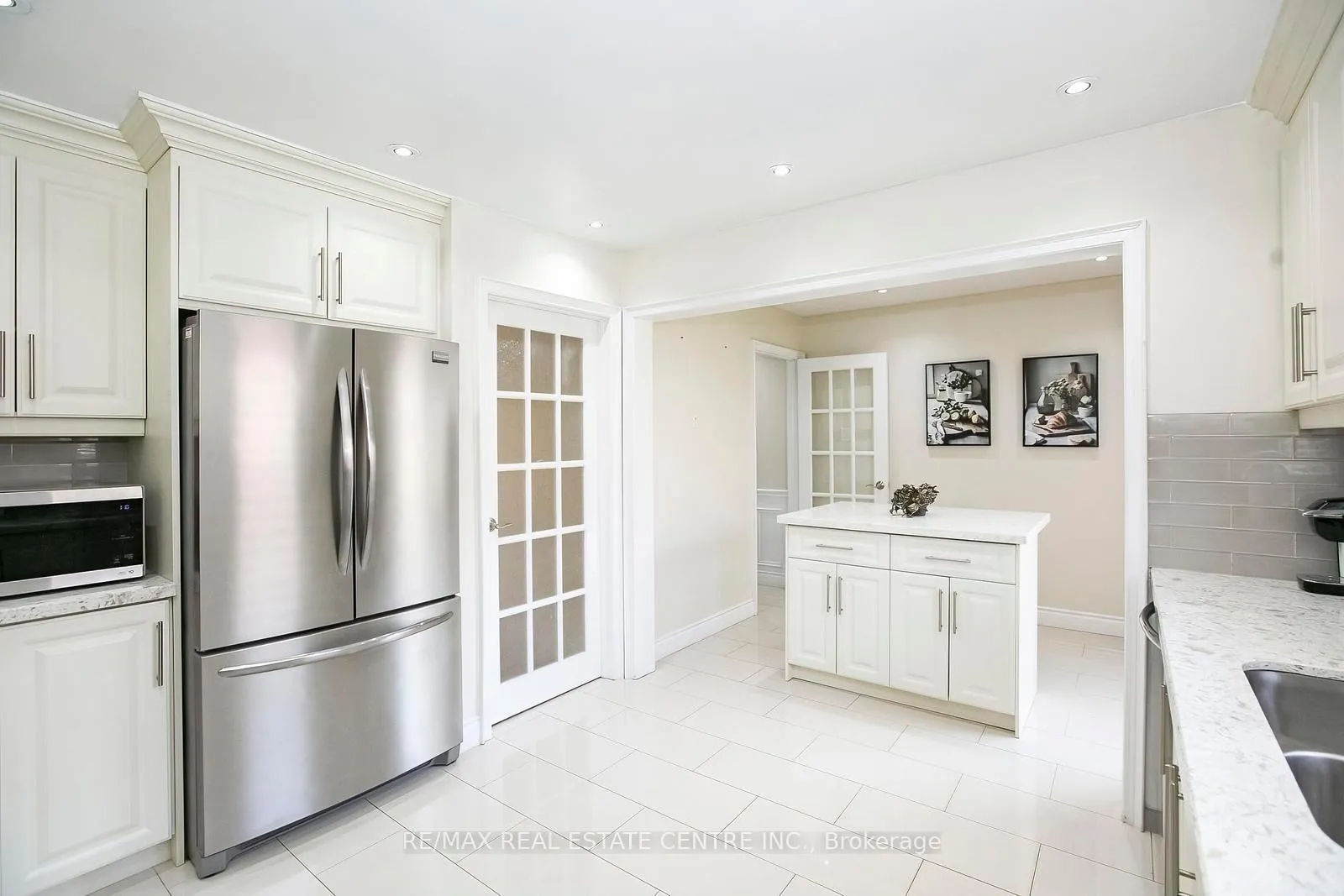 Photo 16 of 108 Moffatt Avenue, Brampton, Fletcher's West — HOMEH