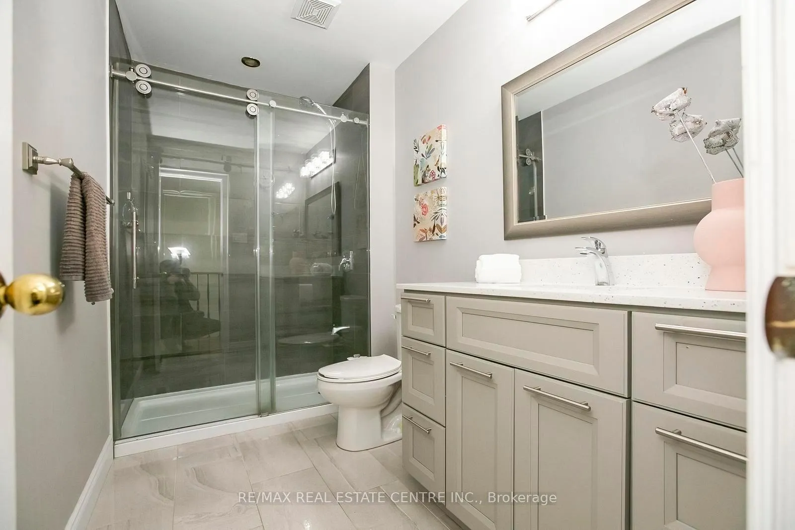 Photo 30 of 108 Moffatt Avenue, Brampton, Fletcher's West — HOMEH
