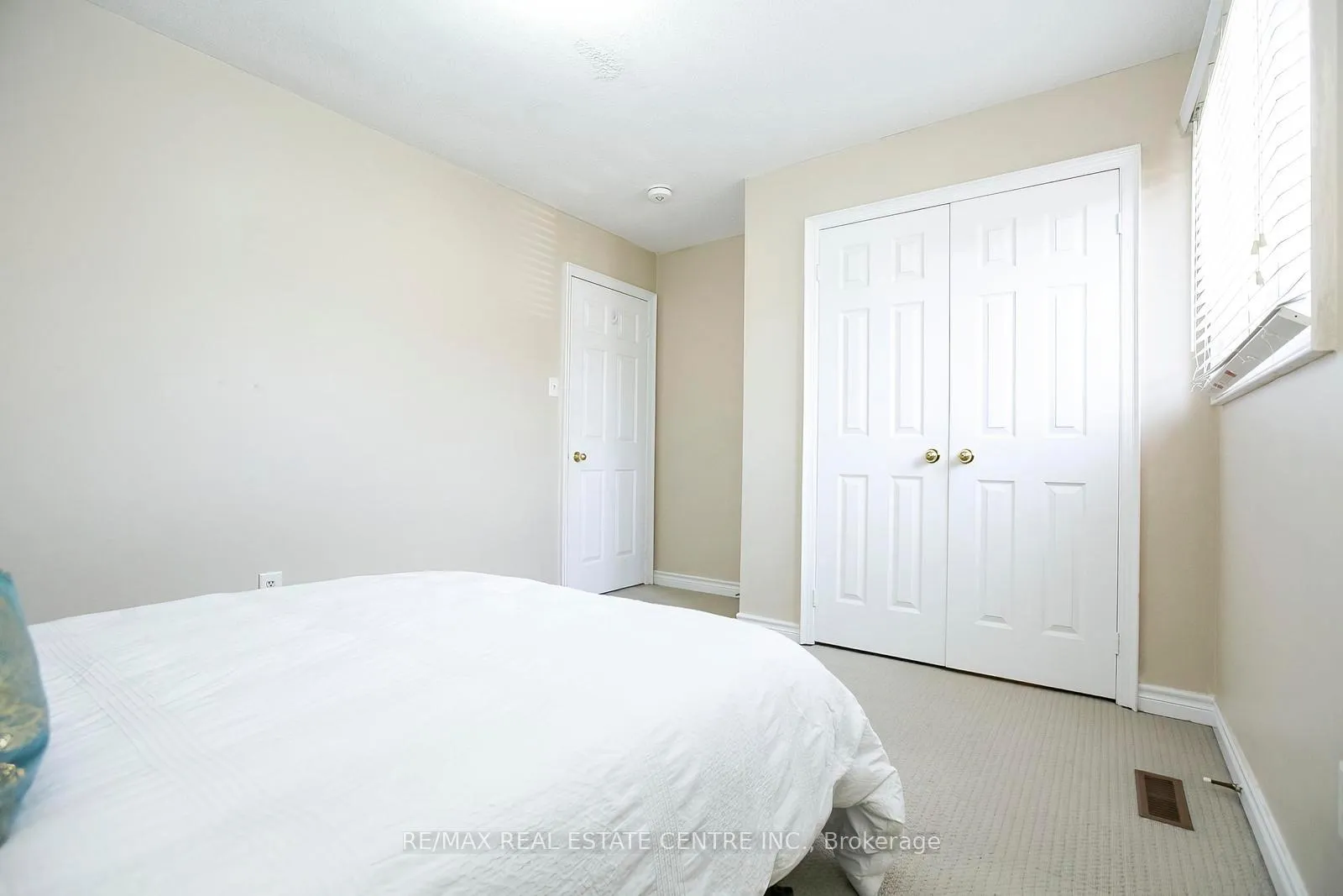 Photo 35 of 108 Moffatt Avenue, Brampton, Fletcher's West — HOMEH