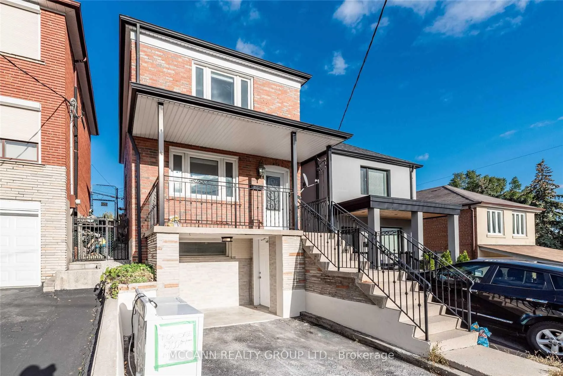 Photo 2 of Unit Main&2, 367 Harvie Avenue, Toronto, Caledonia-Fairbank — HOMEH