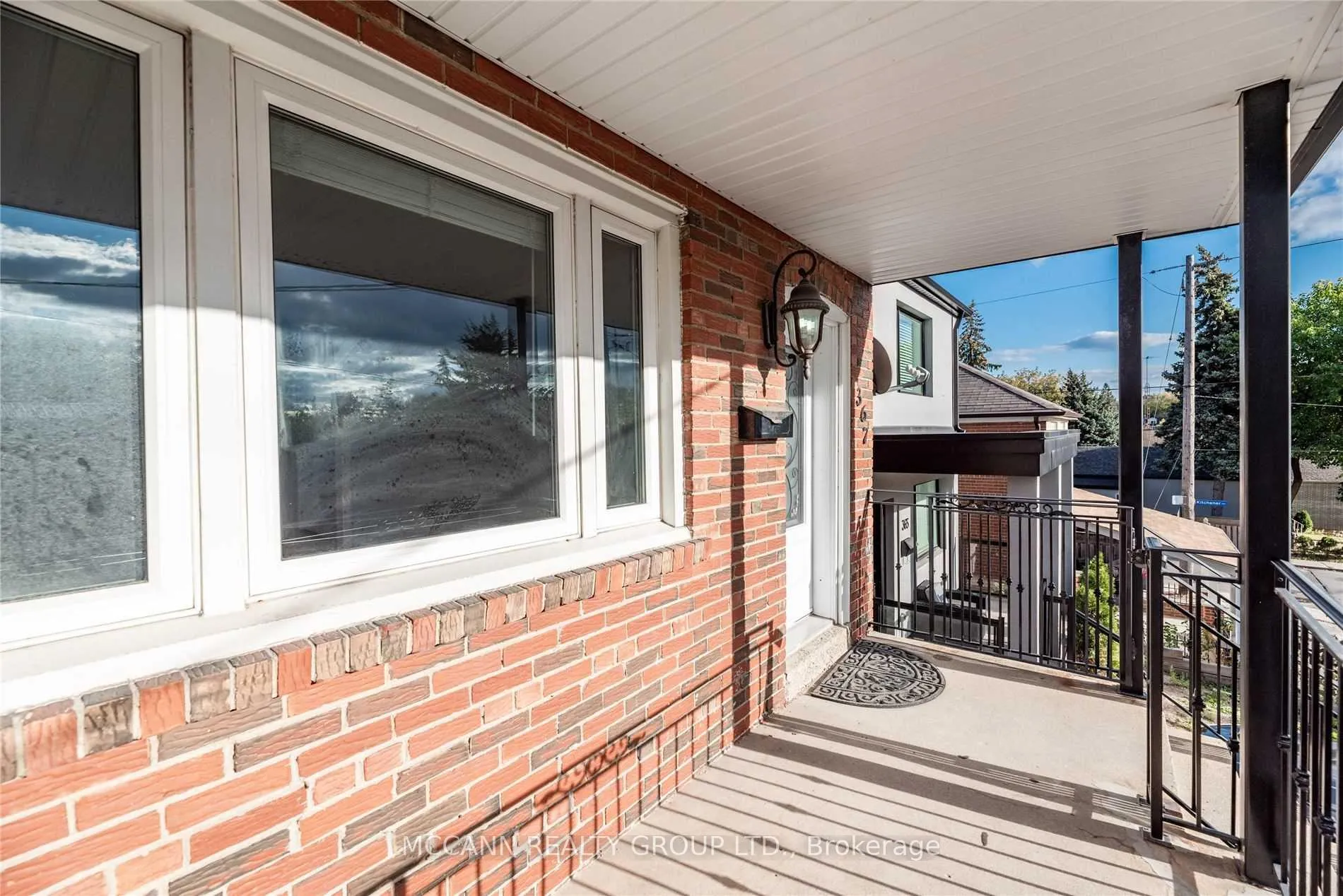 Photo 4 of Unit Main&2, 367 Harvie Avenue, Toronto, Caledonia-Fairbank — HOMEH