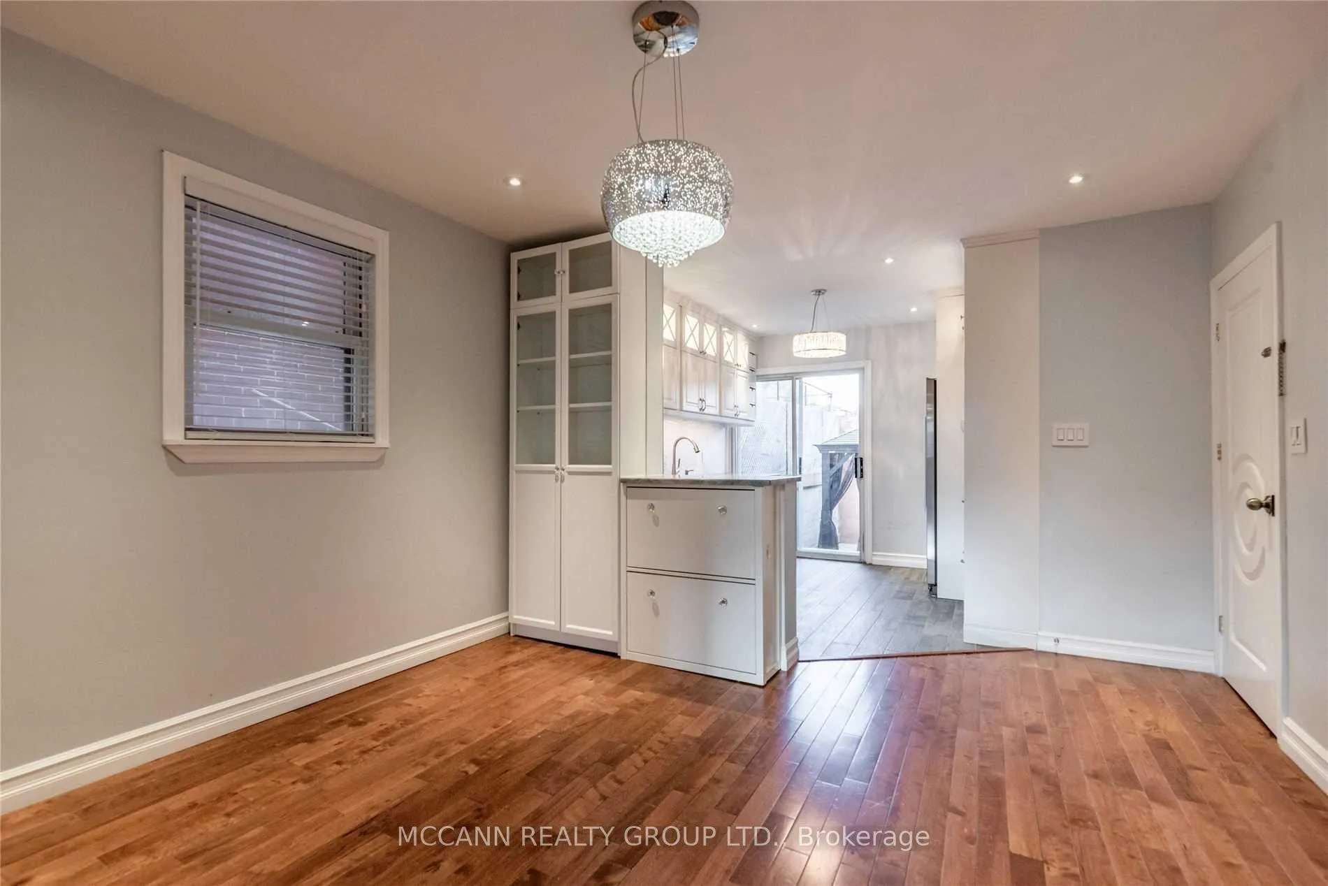 Photo 8 of Unit Main&2, 367 Harvie Avenue, Toronto, Caledonia-Fairbank — HOMEH