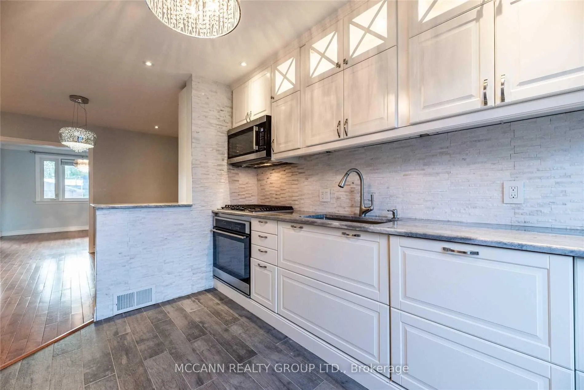 Photo 10 of Unit Main&2, 367 Harvie Avenue, Toronto, Caledonia-Fairbank — HOMEH