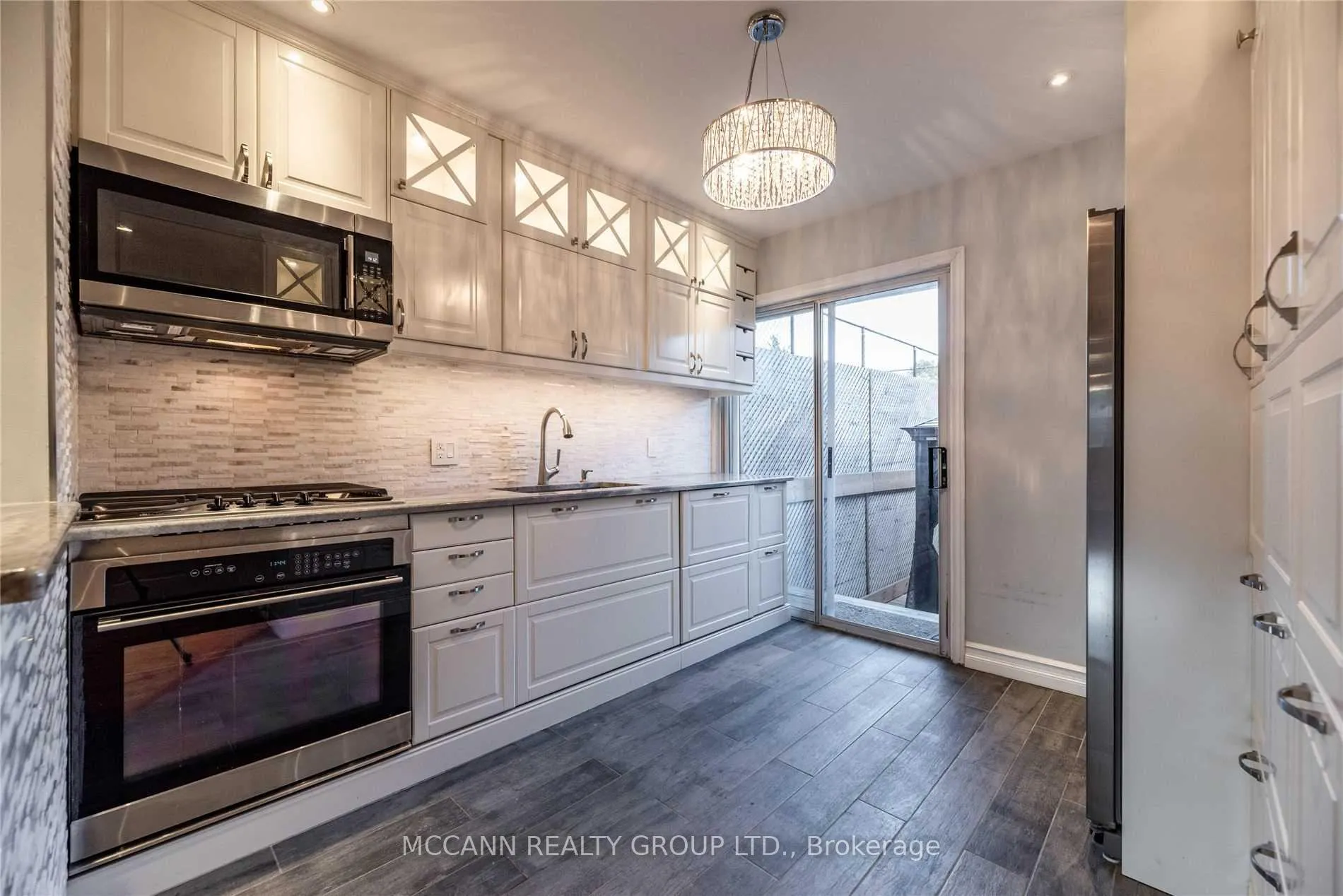 Photo 11 of Unit Main&2, 367 Harvie Avenue, Toronto, Caledonia-Fairbank — HOMEH