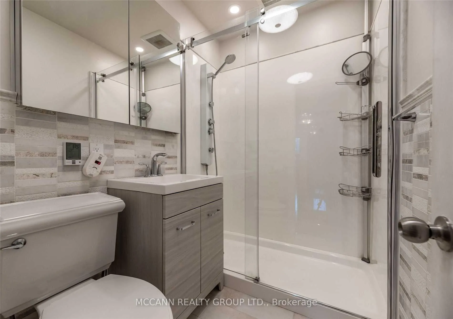 Photo 18 of Unit Main&2, 367 Harvie Avenue, Toronto, Caledonia-Fairbank — HOMEH