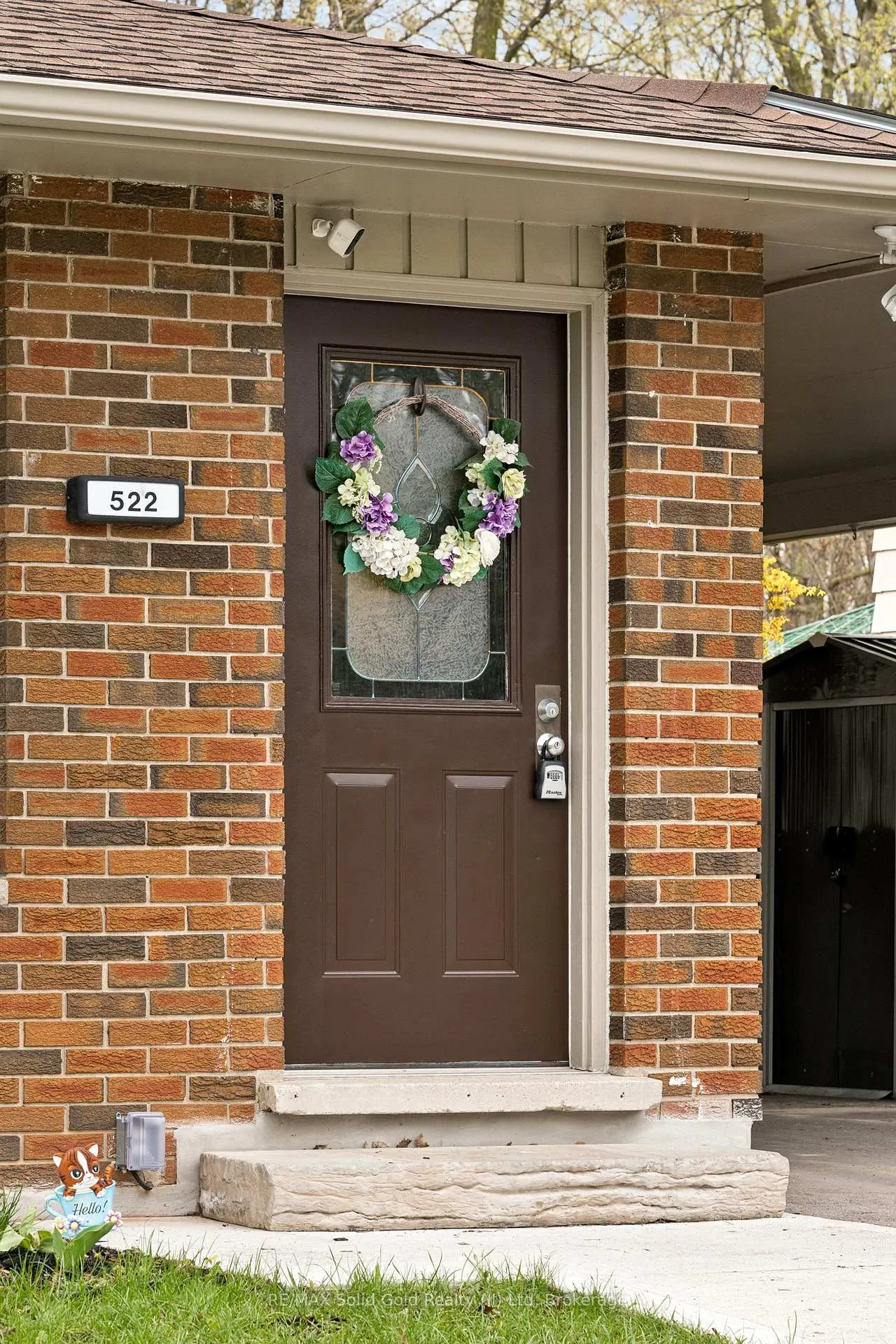 Photo 2 of 522 Glendene Crescent, Waterloo — HOMEH