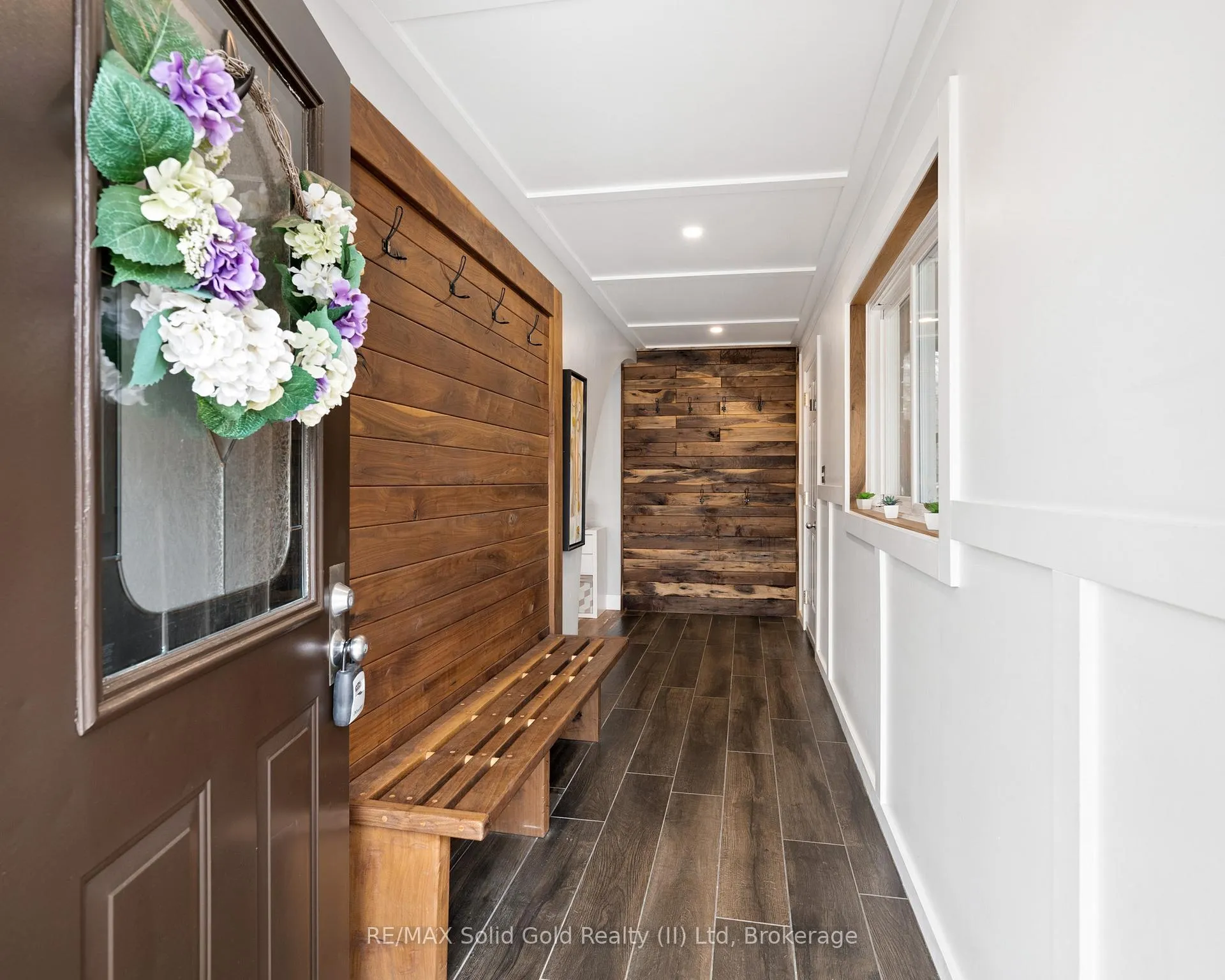 Photo 3 of 522 Glendene Crescent, Waterloo — HOMEH