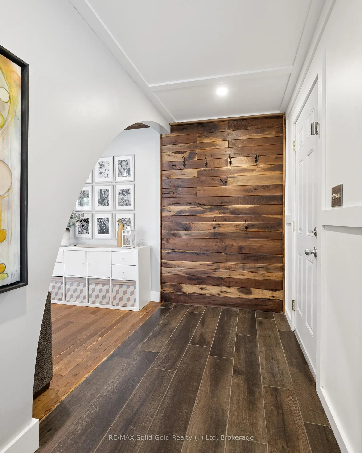 Photo 4 of 522 Glendene Crescent, Waterloo — HOMEH