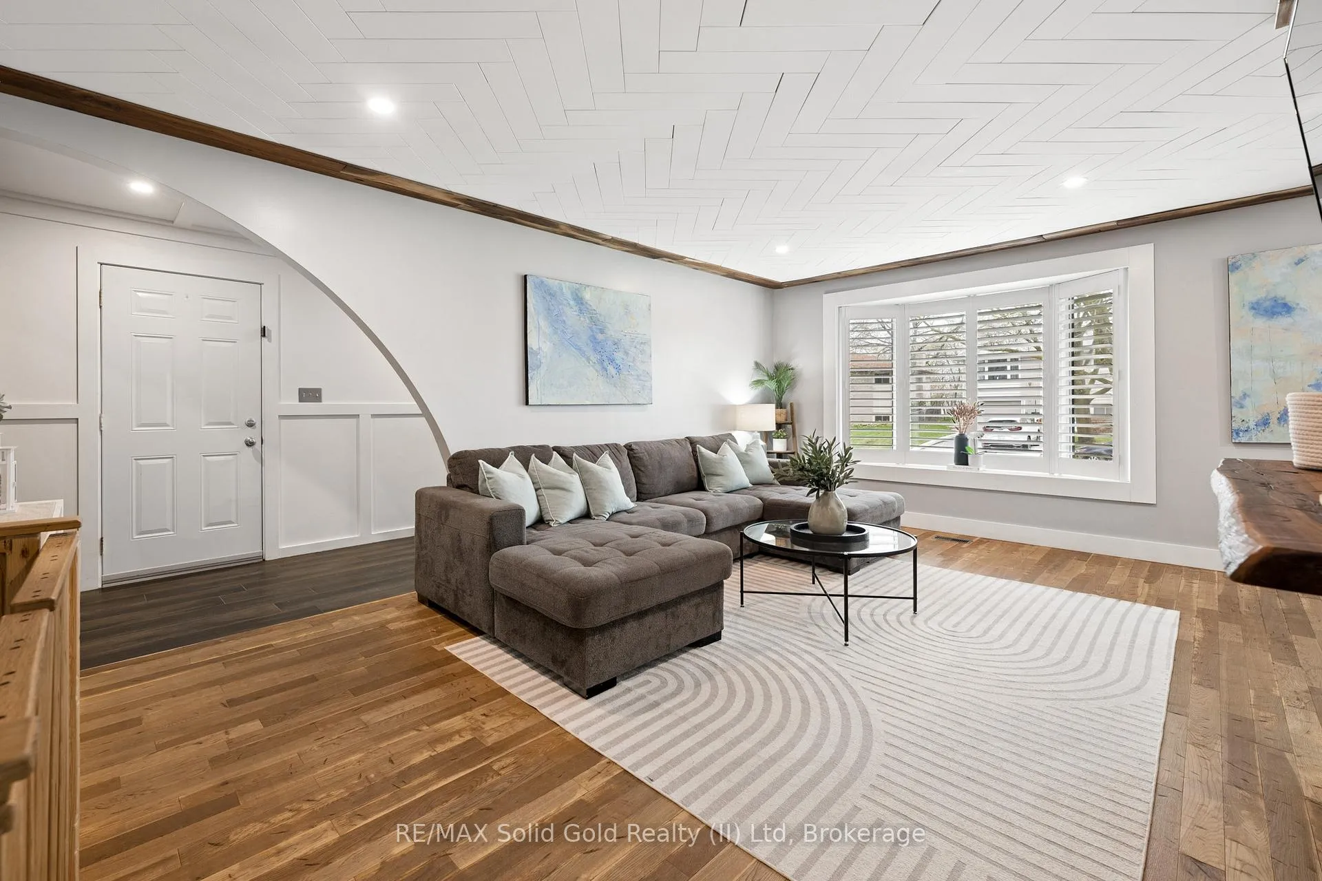 Photo 5 of 522 Glendene Crescent, Waterloo — HOMEH