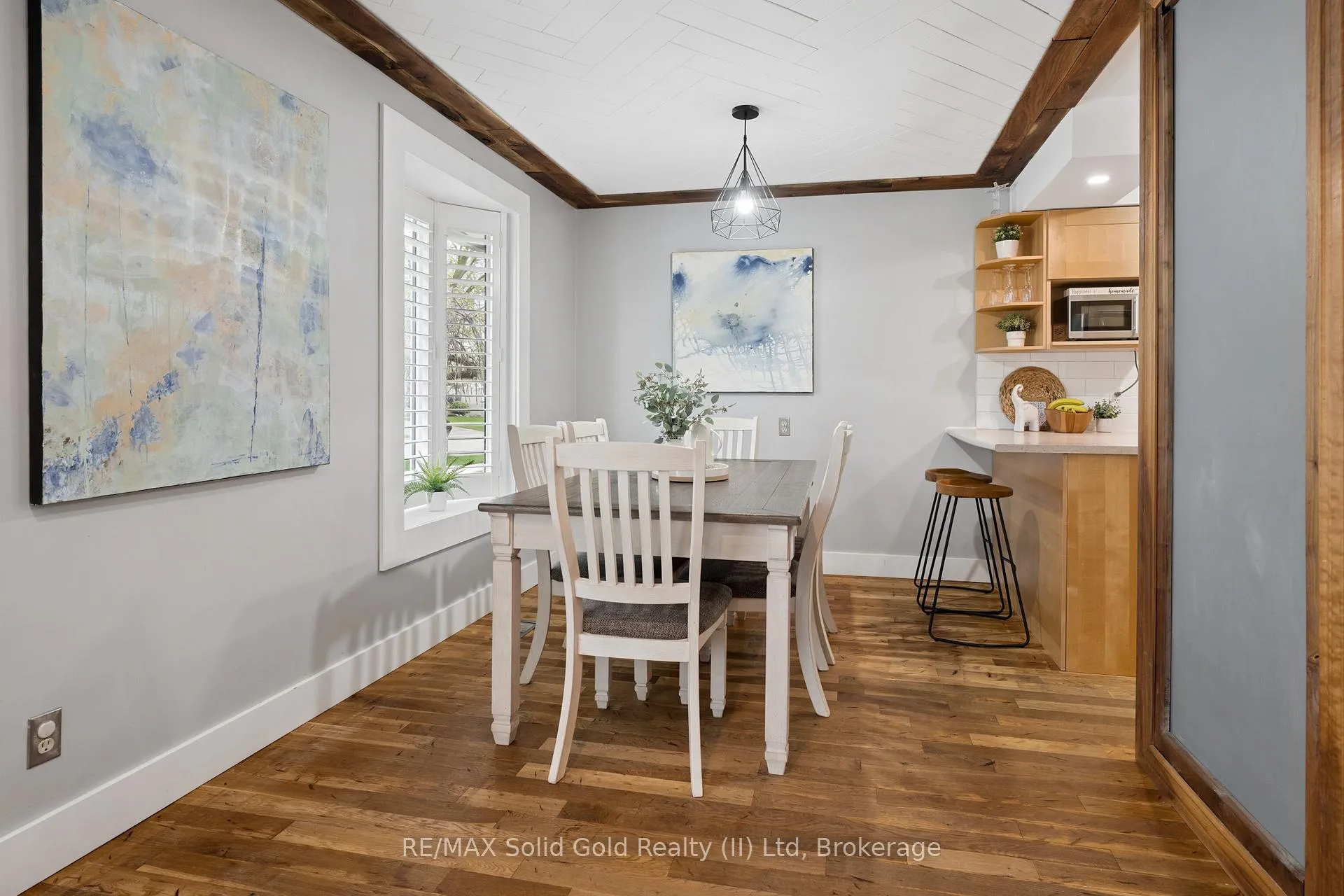 Photo 10 of 522 Glendene Crescent, Waterloo — HOMEH