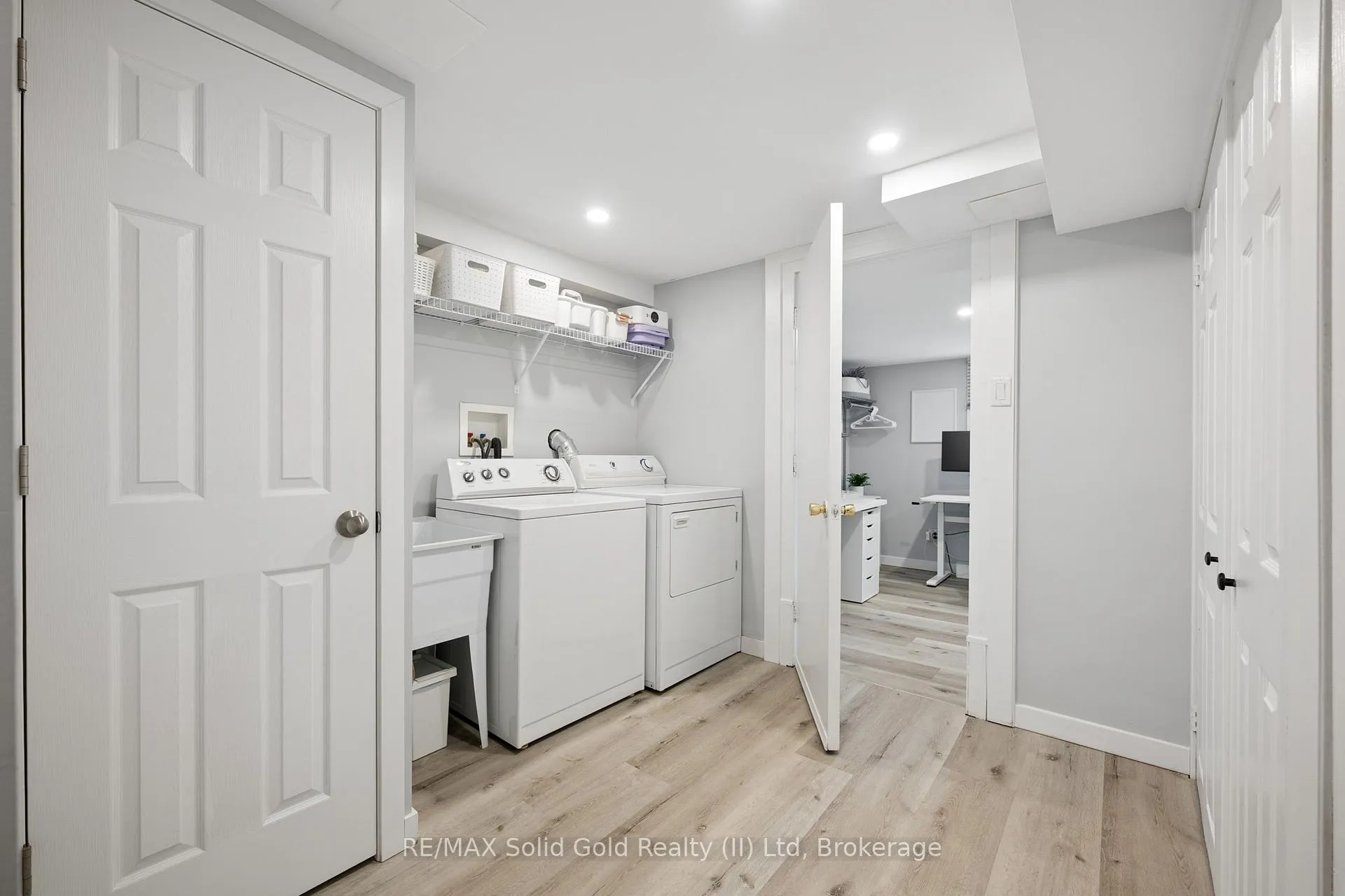 Photo 28 of 522 Glendene Crescent, Waterloo — HOMEH