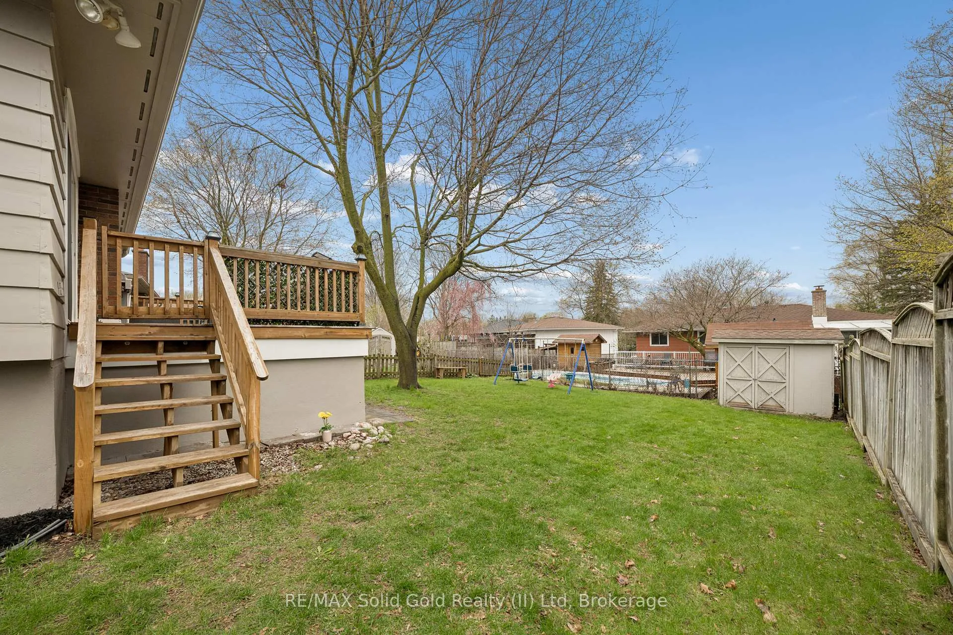 Photo 39 of 522 Glendene Crescent, Waterloo — HOMEH