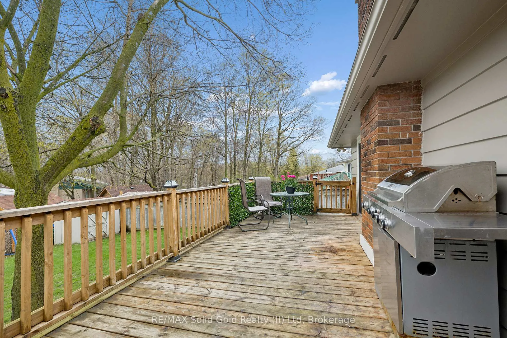Photo 45 of 522 Glendene Crescent, Waterloo — HOMEH