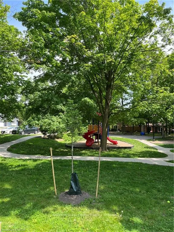 Photo 38 of Unit 99, 2301 Cavendish Drive, Burlington, Brant Hills — HOMEH