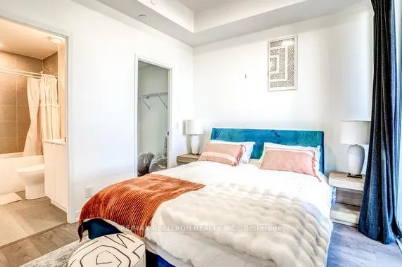 Photo 6 of 270 Dufferin Street, Toronto, High Park-Swansea — HOMEH