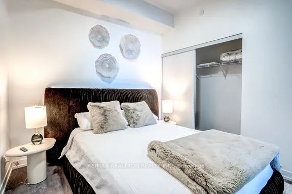 Photo 19 of 270 Dufferin Street, Toronto, High Park-Swansea — HOMEH