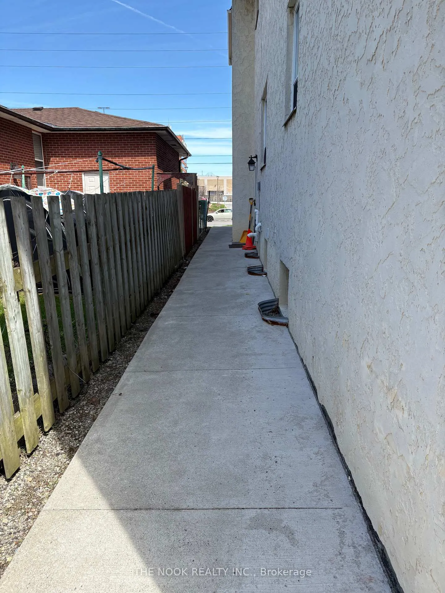 Photo 2 of Unit 6, 174 Stevenson Street S, Oshawa, Vanier — HOMEH