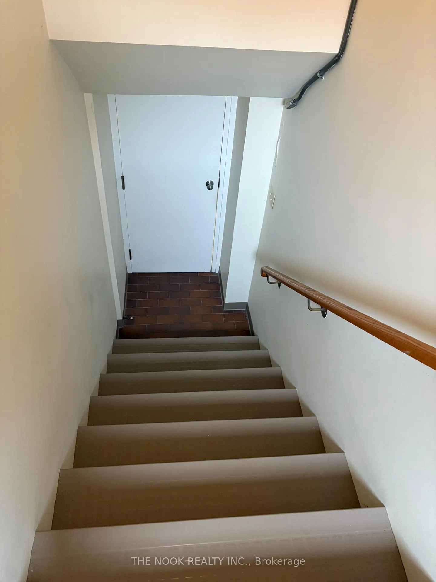 Photo 5 of Unit 6, 174 Stevenson Street S, Oshawa, Vanier — HOMEH